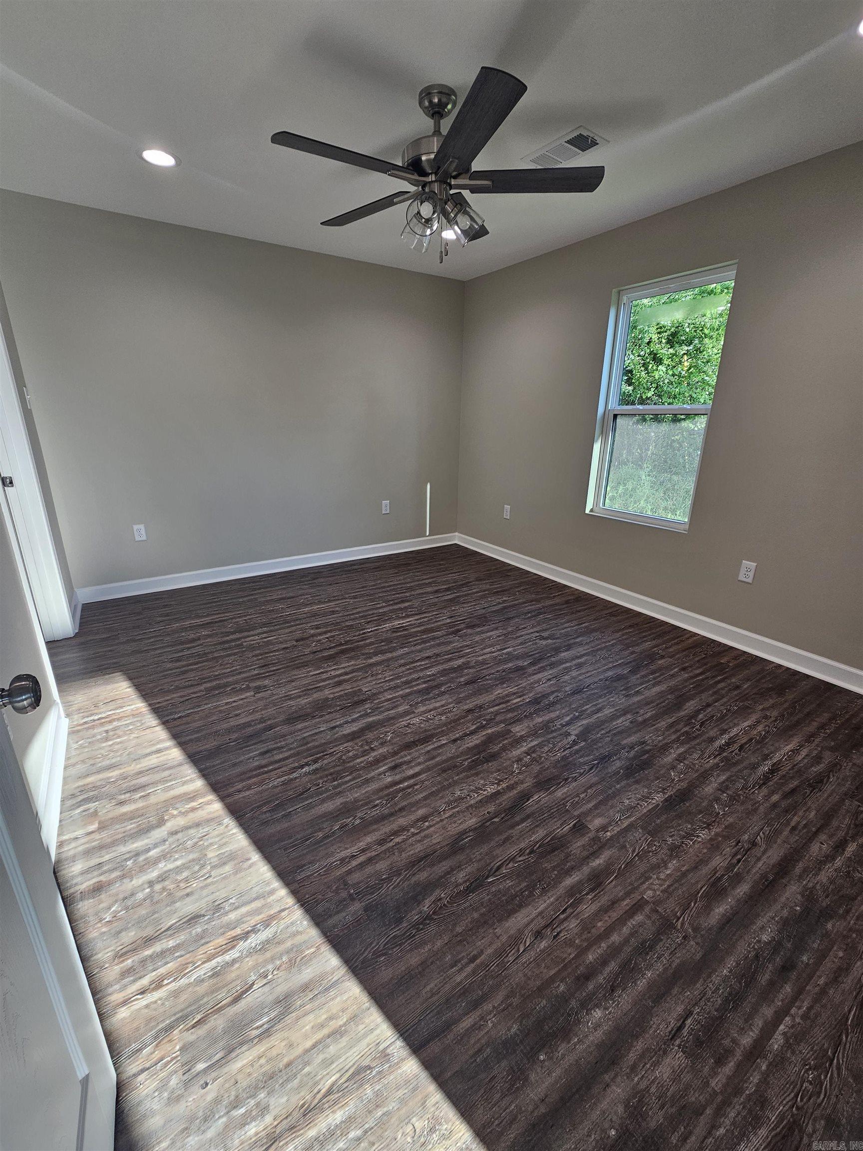 PERRYVILLE CITY ACREAGE - Residential