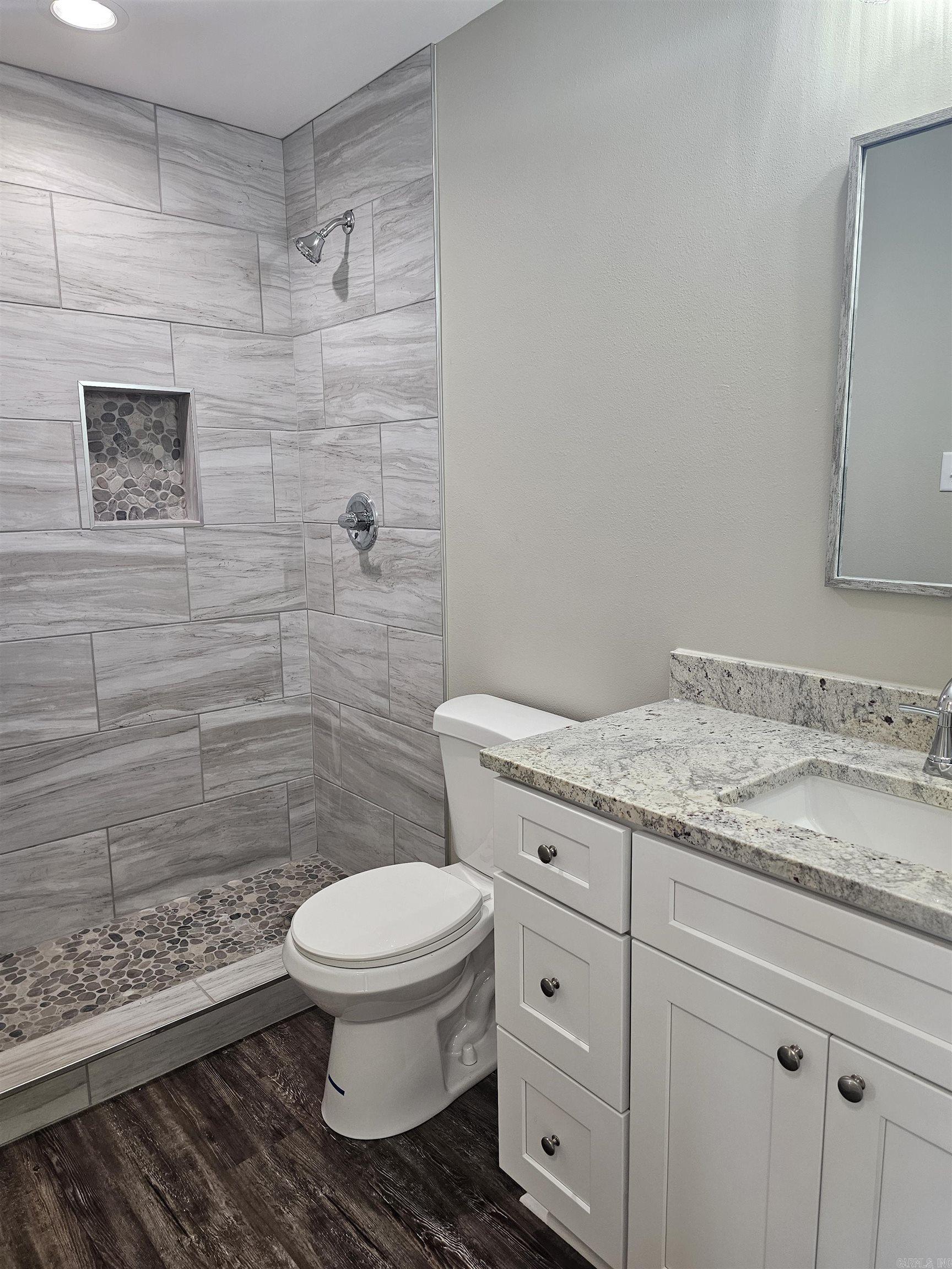 PERRYVILLE CITY ACREAGE - Residential