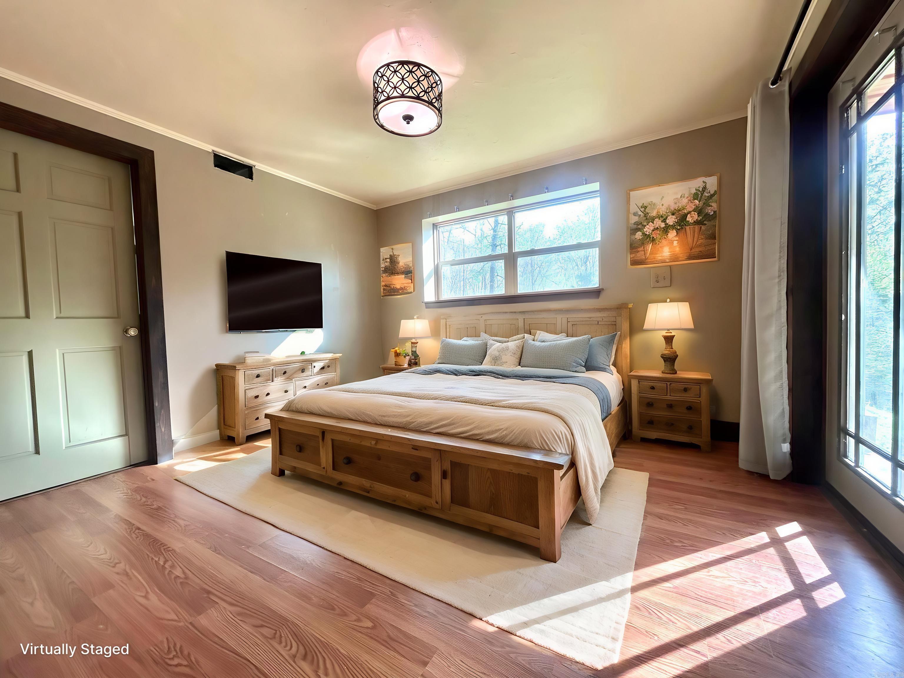 LAKE LAND EST - Residential