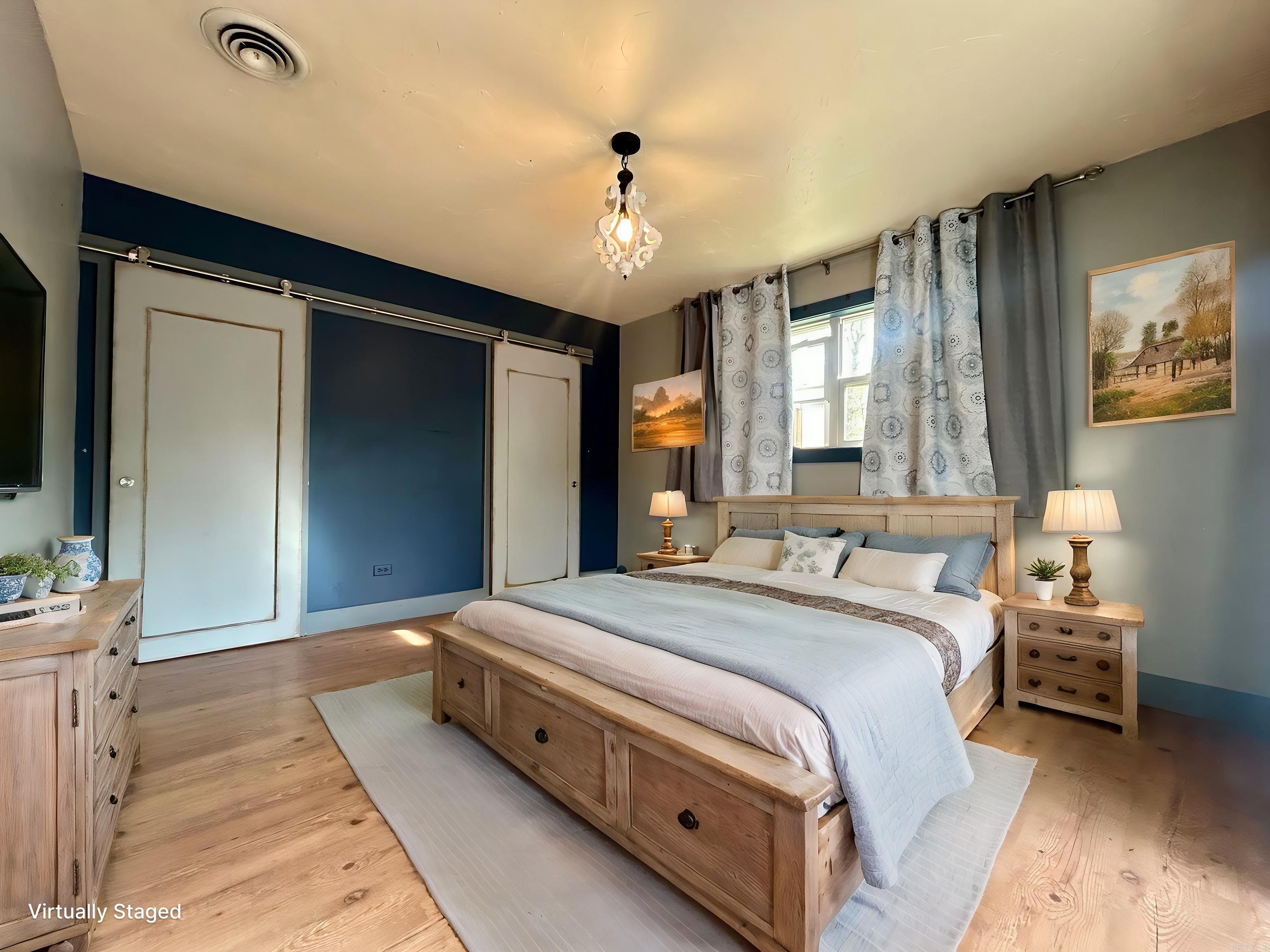 LAKE LAND EST - Residential