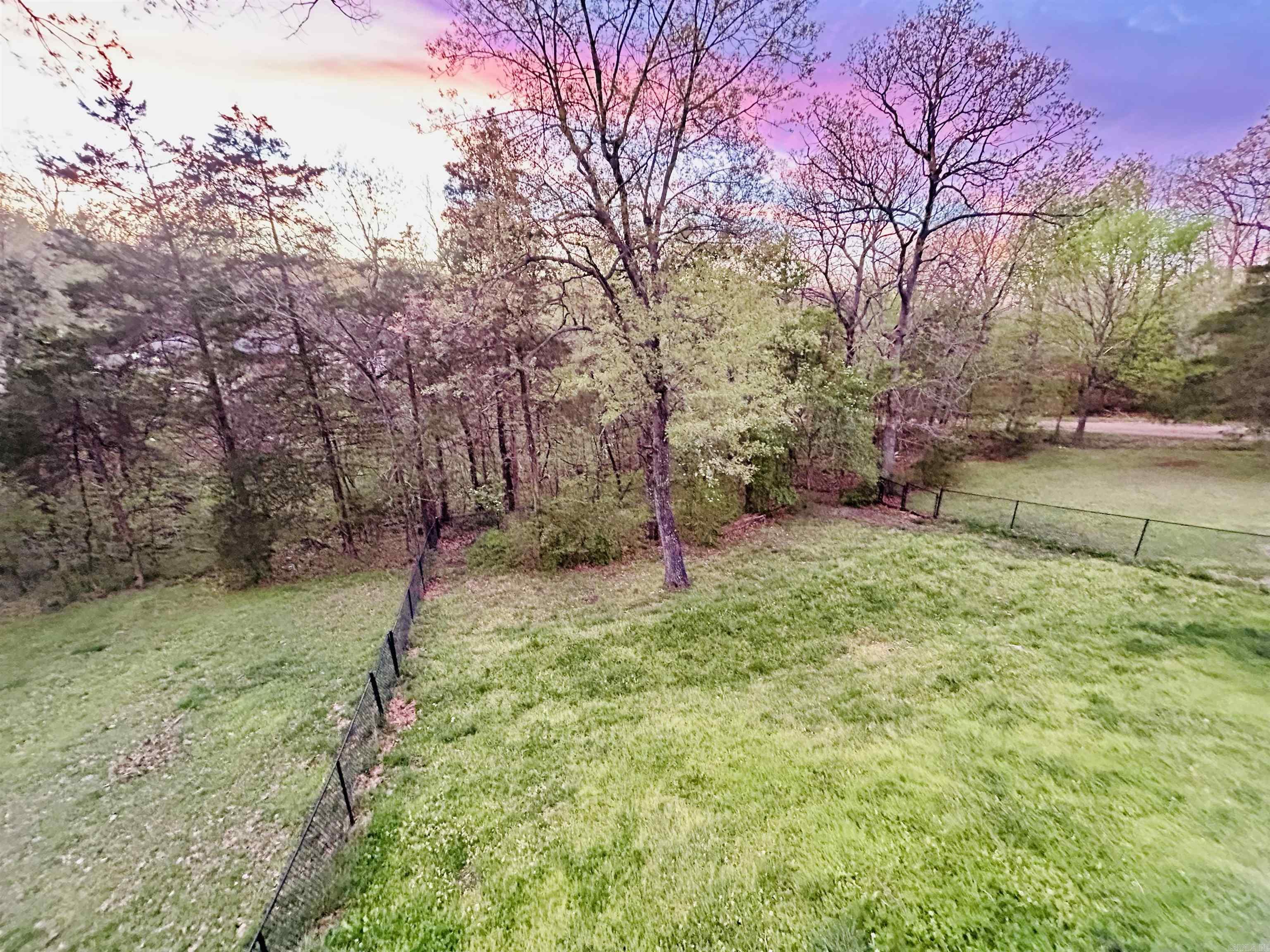 LAKE LAND EST - Residential