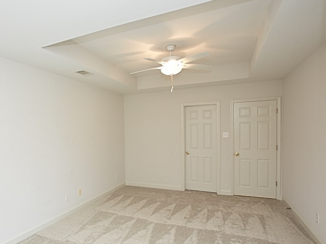 COUNTRY CLUB OF ARK THE - Residential Lease