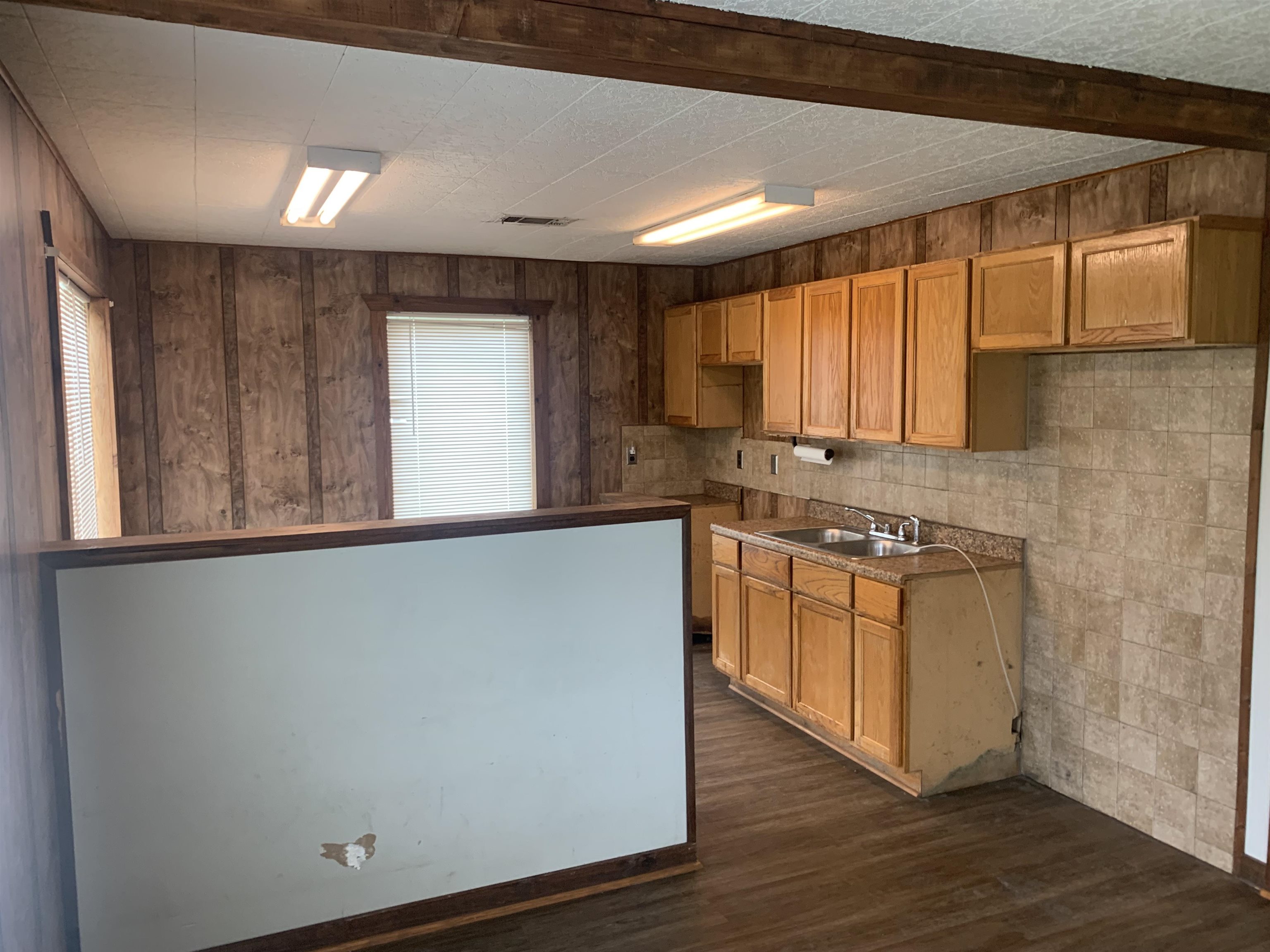 nil - Commercial Sale