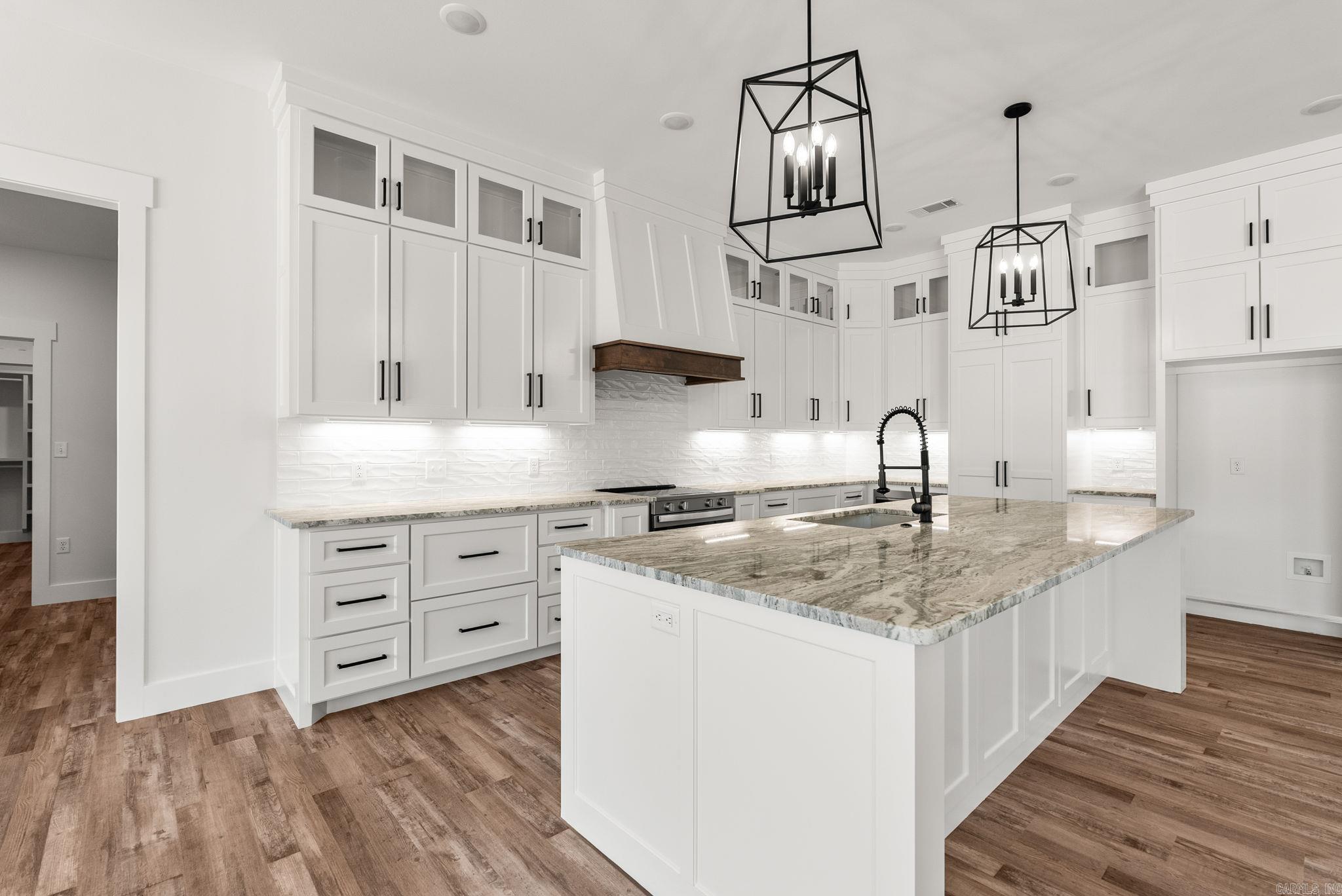 COYOTE RIDGE - Residential