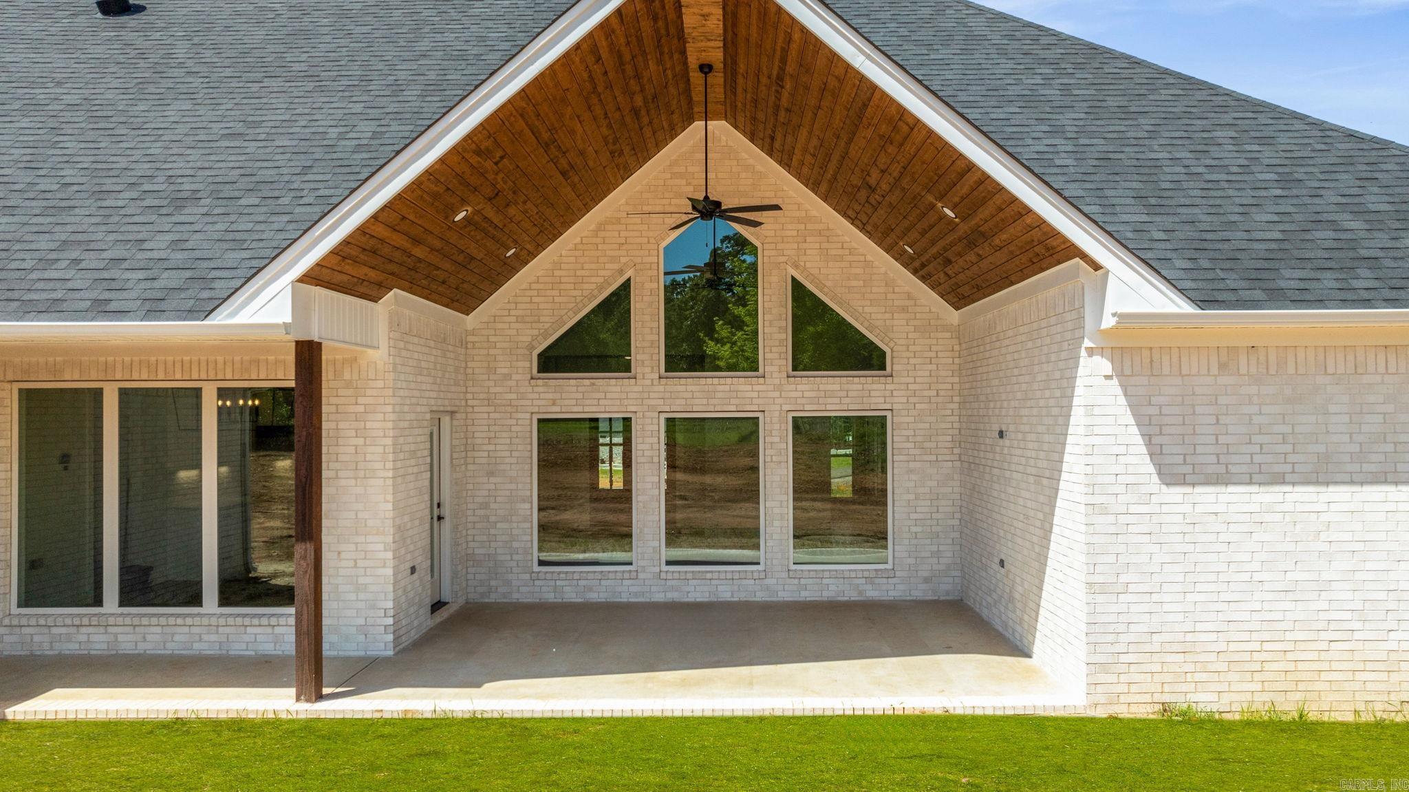 COYOTE RIDGE - Residential