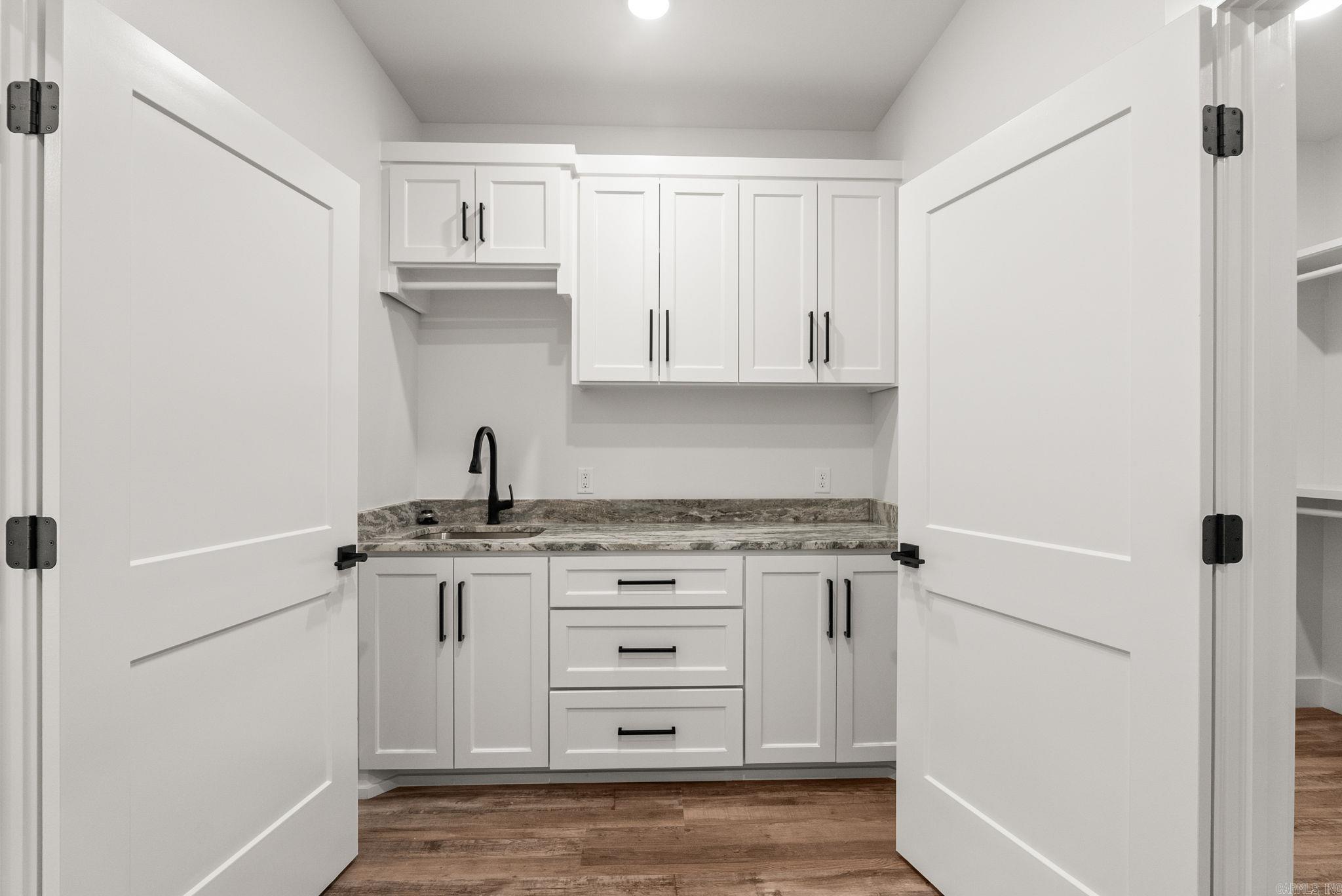 COYOTE RIDGE - Residential