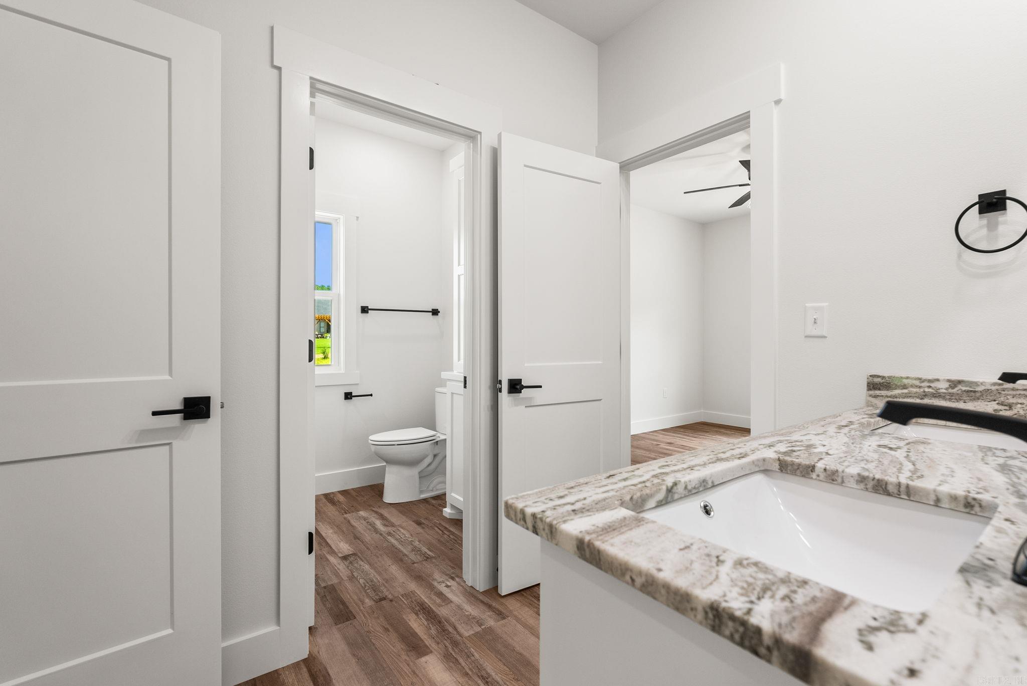 COYOTE RIDGE - Residential