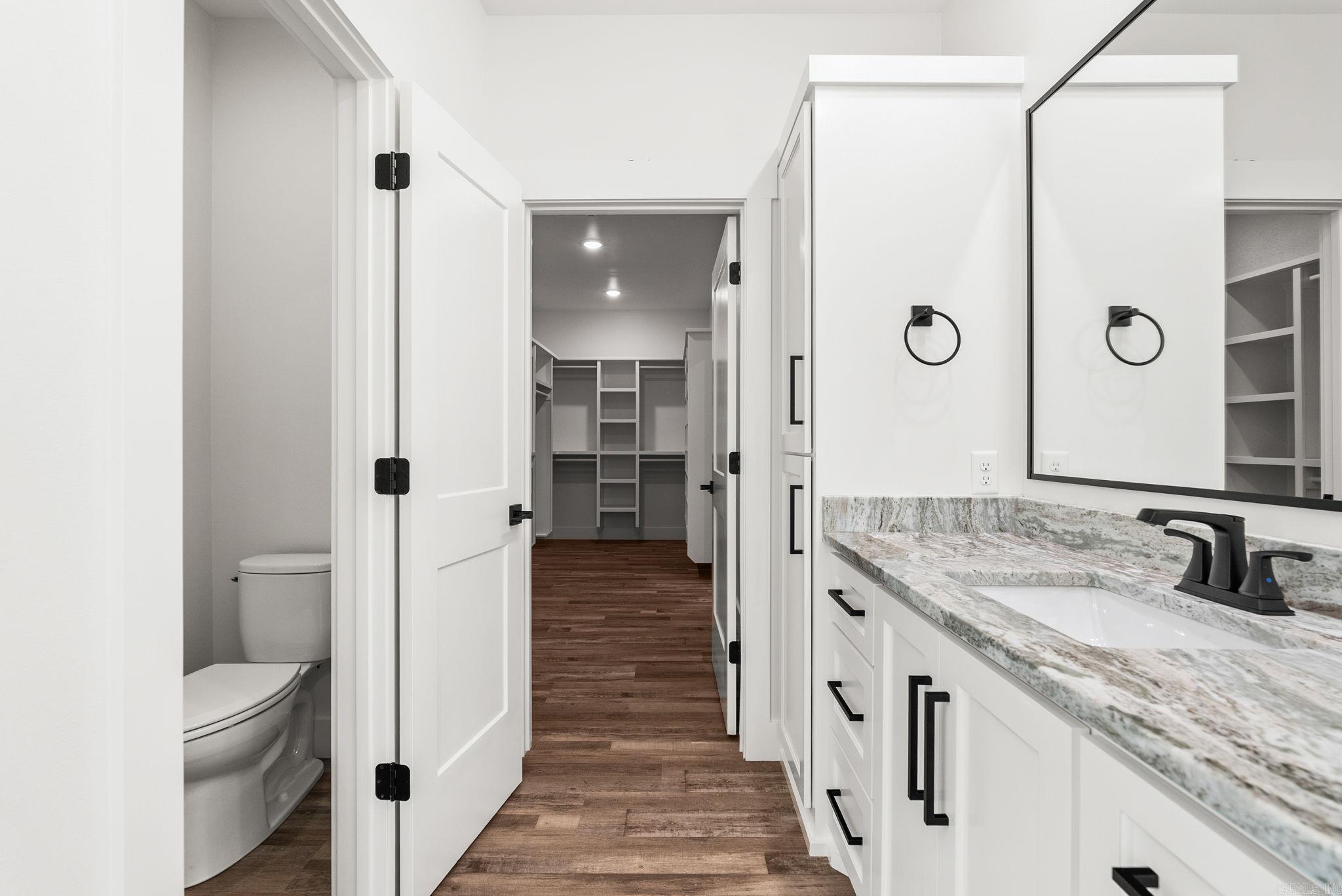 COYOTE RIDGE - Residential