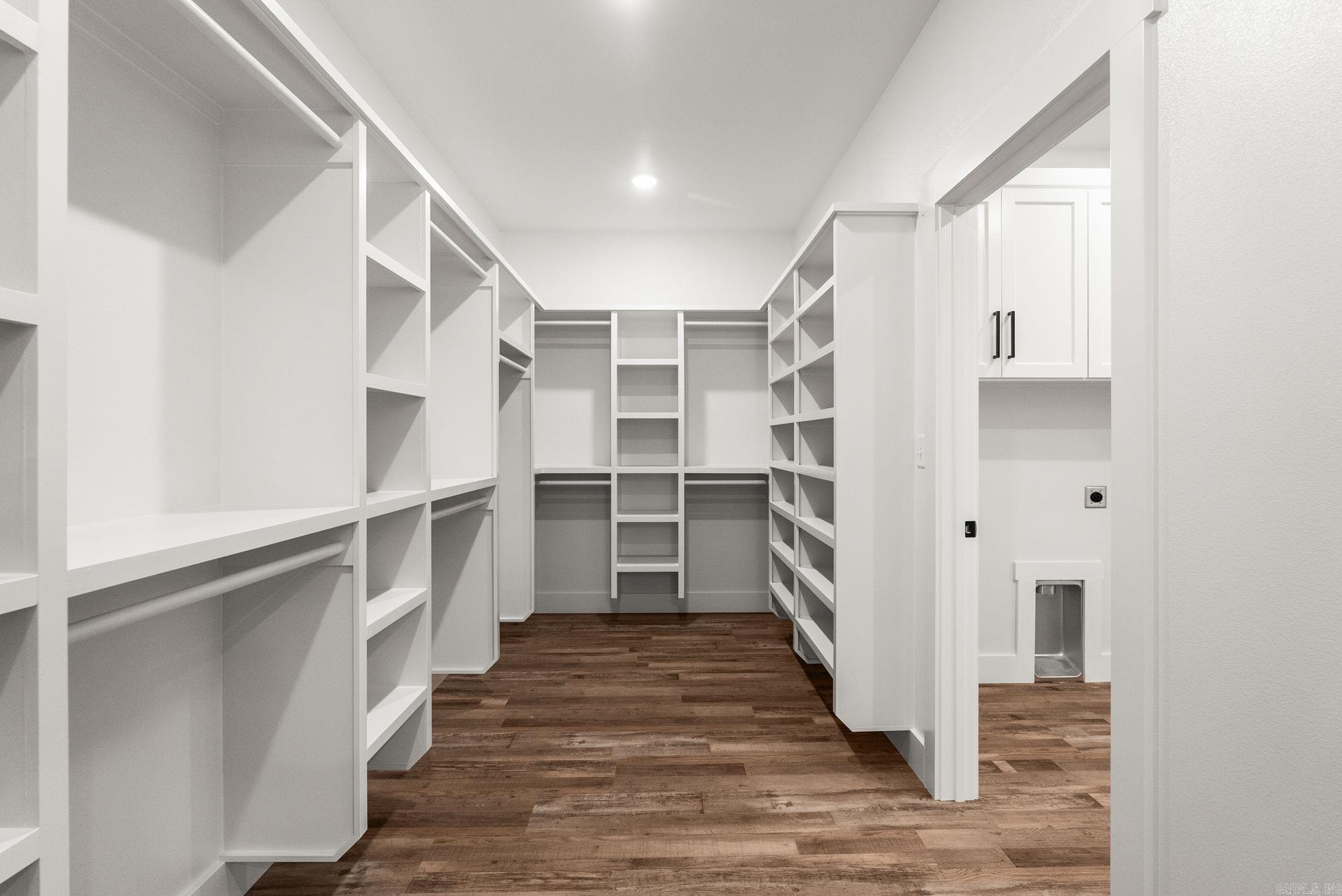 COYOTE RIDGE - Residential