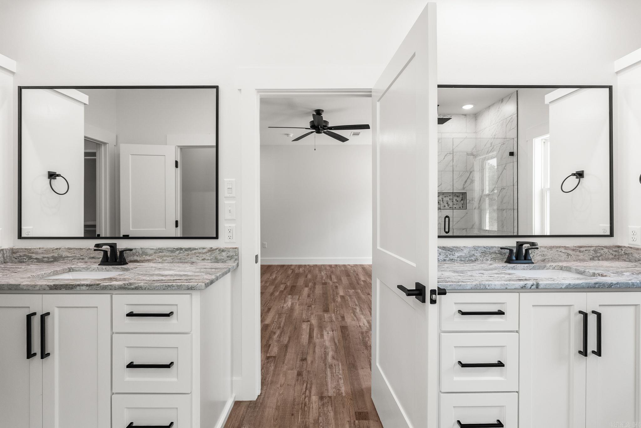 COYOTE RIDGE - Residential