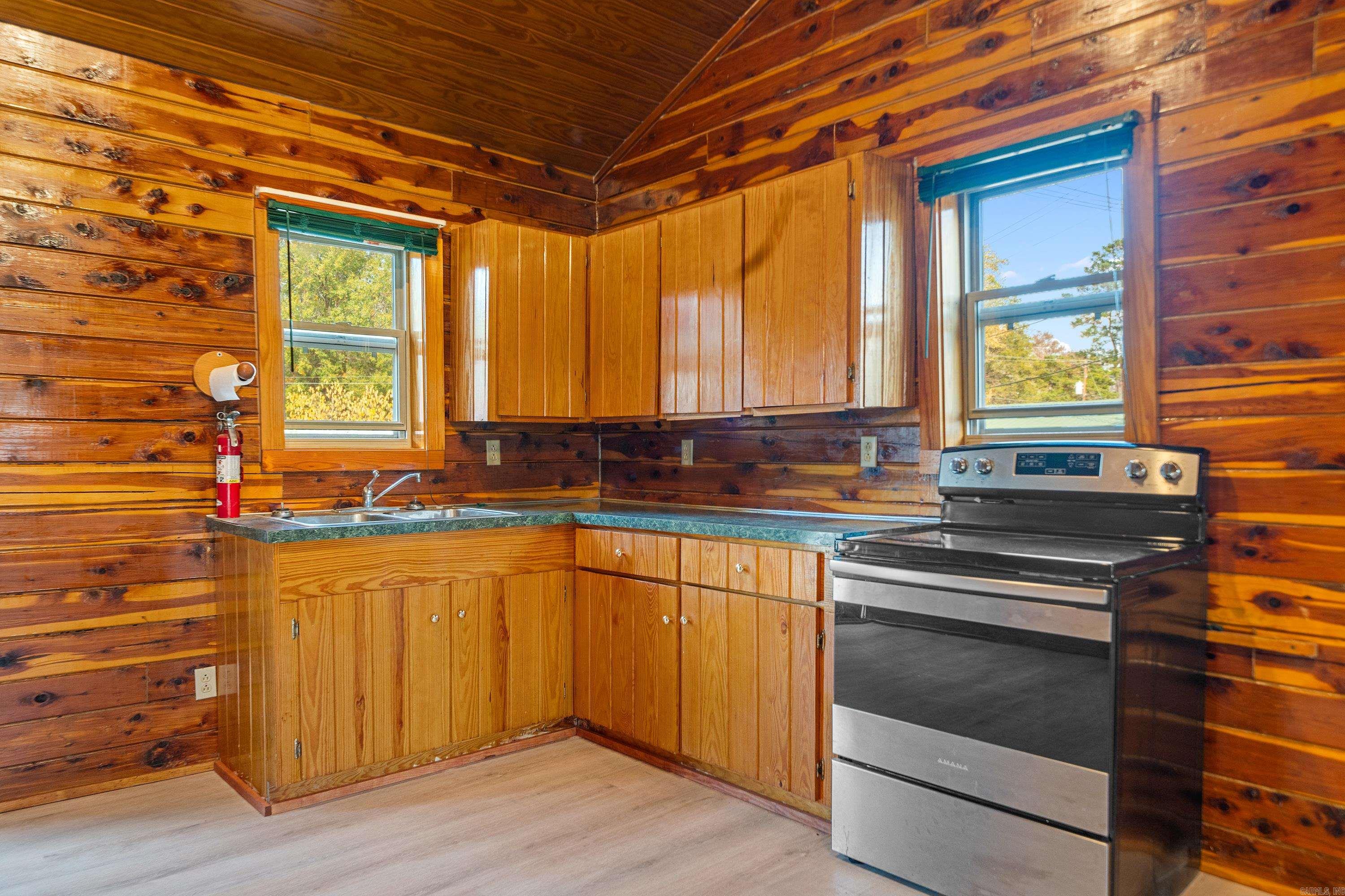 Cozy Acres-Corys Glazie - Residential