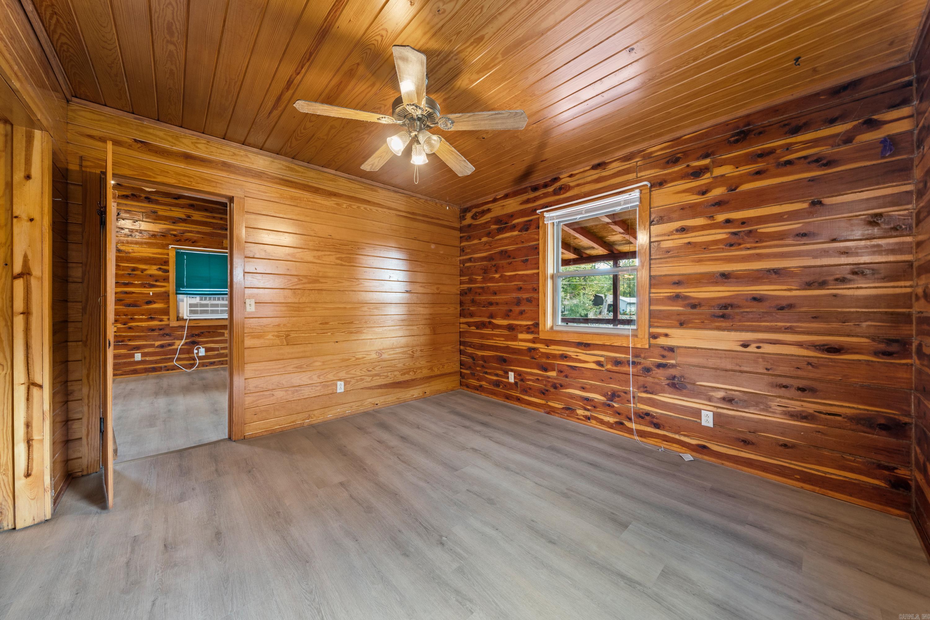 Cozy Acres-Corys Glazie - Residential