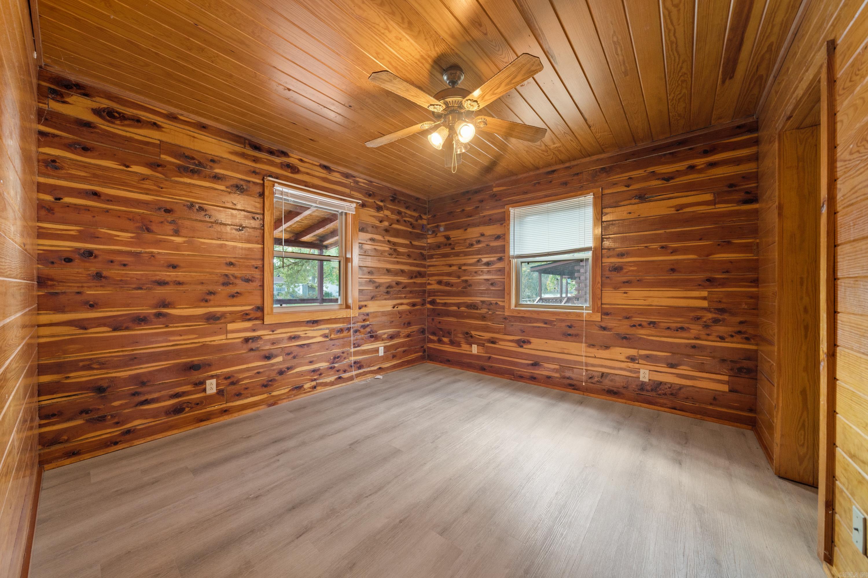 Cozy Acres-Corys Glazie - Residential