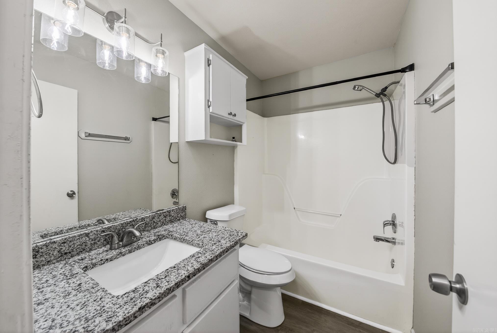 BAYOU METO PLACE - Residential