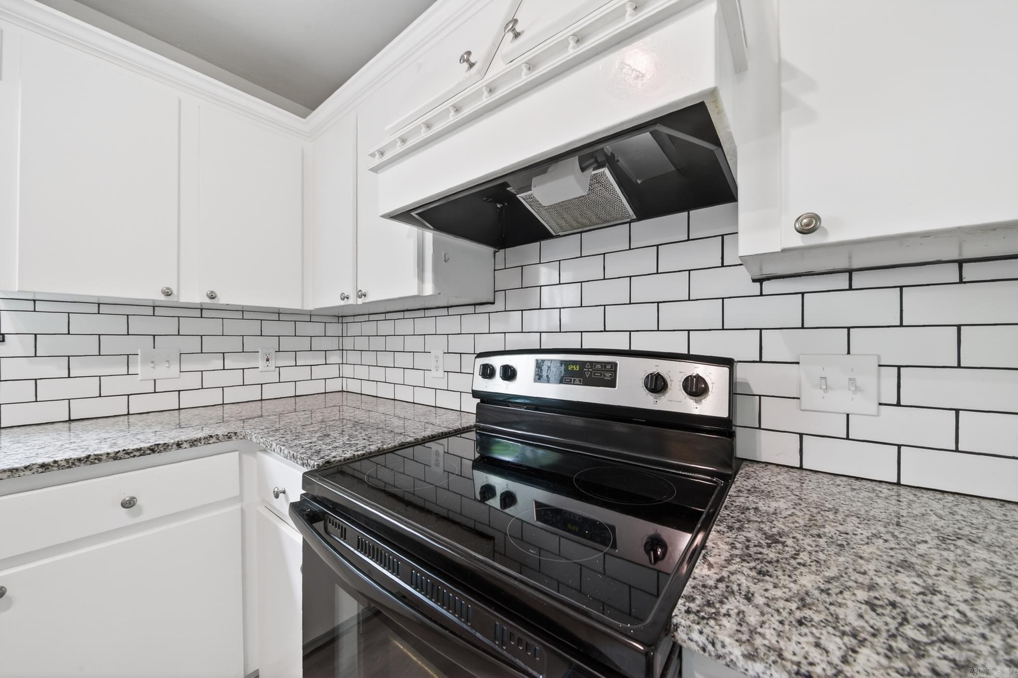 BAYOU METO PLACE - Residential