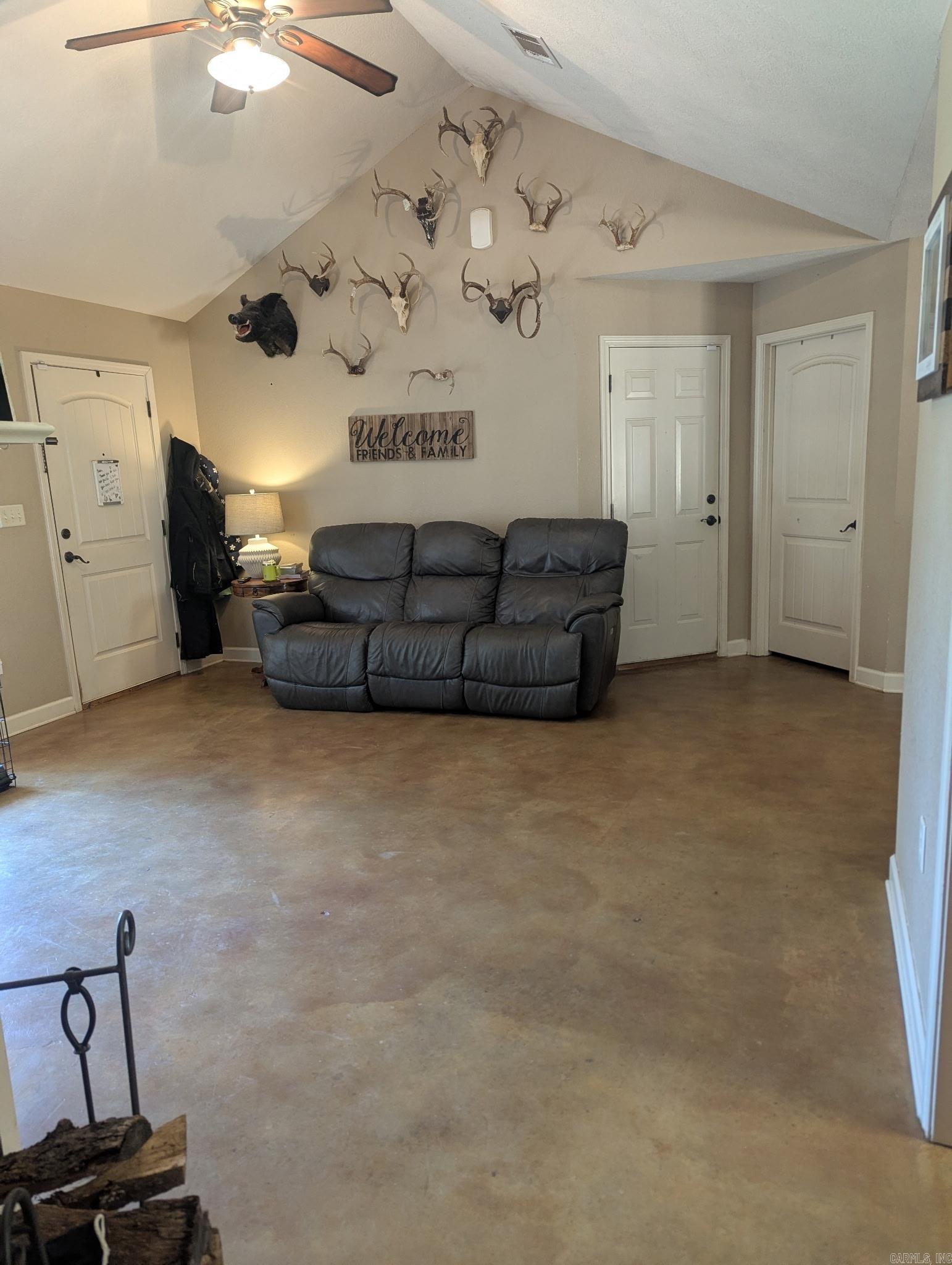 QUAIL VALLEY ESTS - Residential