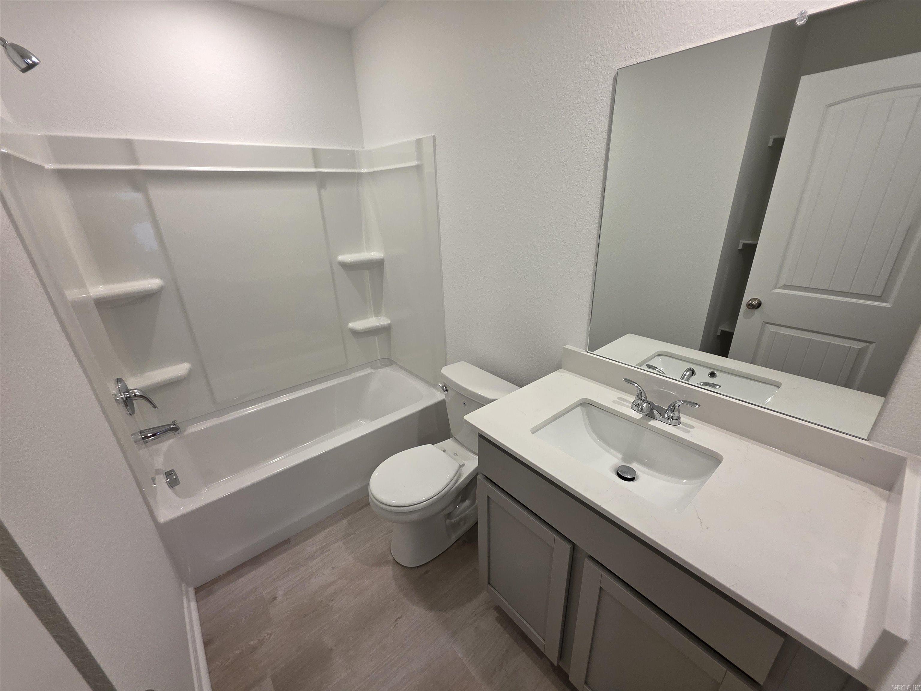 WHITE OAK CROSSING - Residential Lease