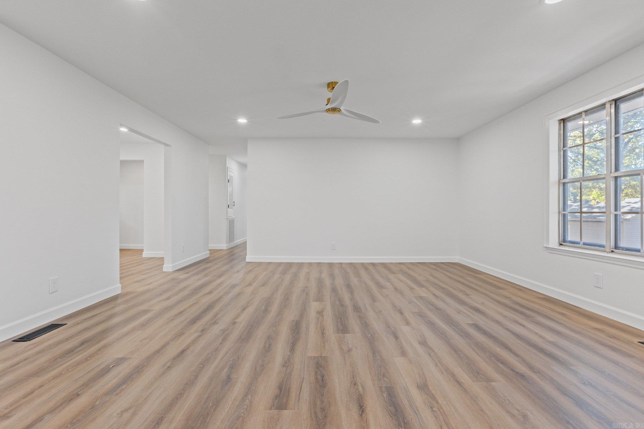 INDIAN HILLS - Residential