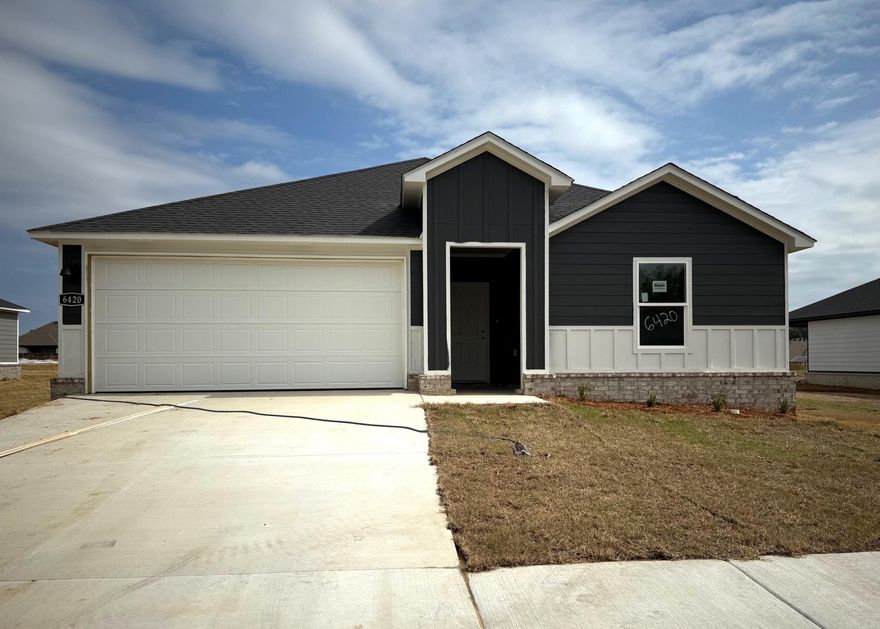 Representative photos only and vary as built! The Kingston Floorplan is one of our single-story floorplans featured in Kensington Place community in Bryant, Arkansas. This spacious floor plan includes 4-bedroom, 2-bathroom, and a 2-car garage with an open concept living area, where your kitchen, living, and dining areas blend seamlessly into a space perfect for everyday living and entertaining. The kitchen features 36” cabinets, quartz countertops, and stainless-steel appliances. You’ll find LVP throughout living areas, with carpet in all bedrooms and closets. The primary bedroom has an en-suite bathroom that features a walk-in closet and a walk-in shower. These homes will feature beautiful Hardie® siding and a covered patio (per plan). Taxes TBD. Special builder warranty. Photos are stock photos and may vary as built.