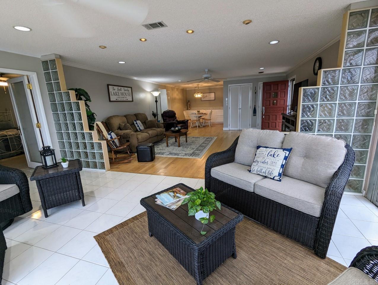 TWIN POINTS HPR - Residential