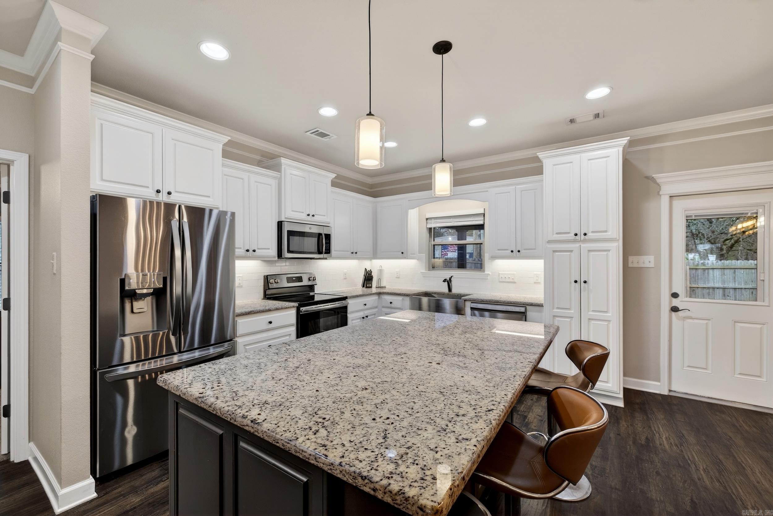 HUNTINGTON PLACE - Residential