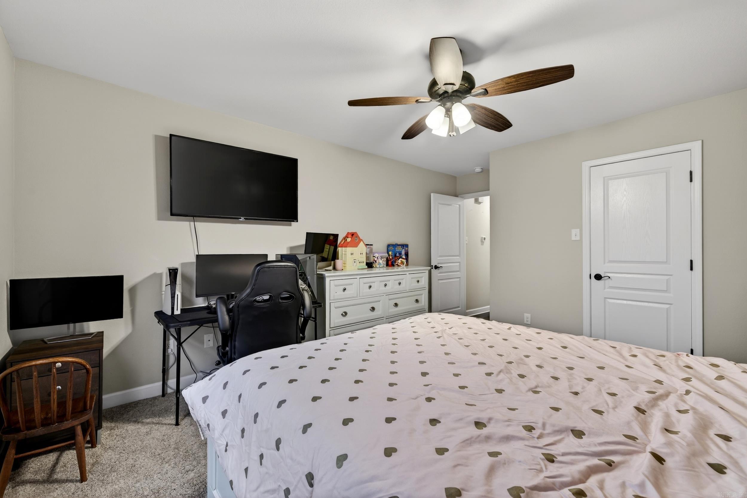 HUNTINGTON PLACE - Residential