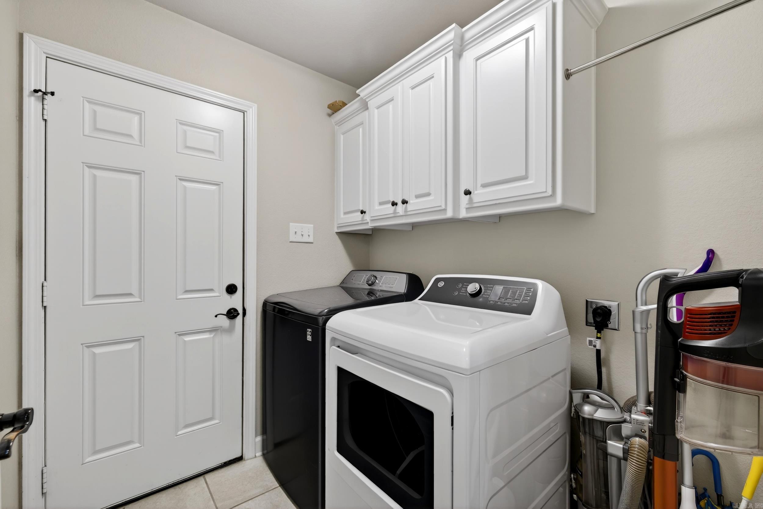 HUNTINGTON PLACE - Residential