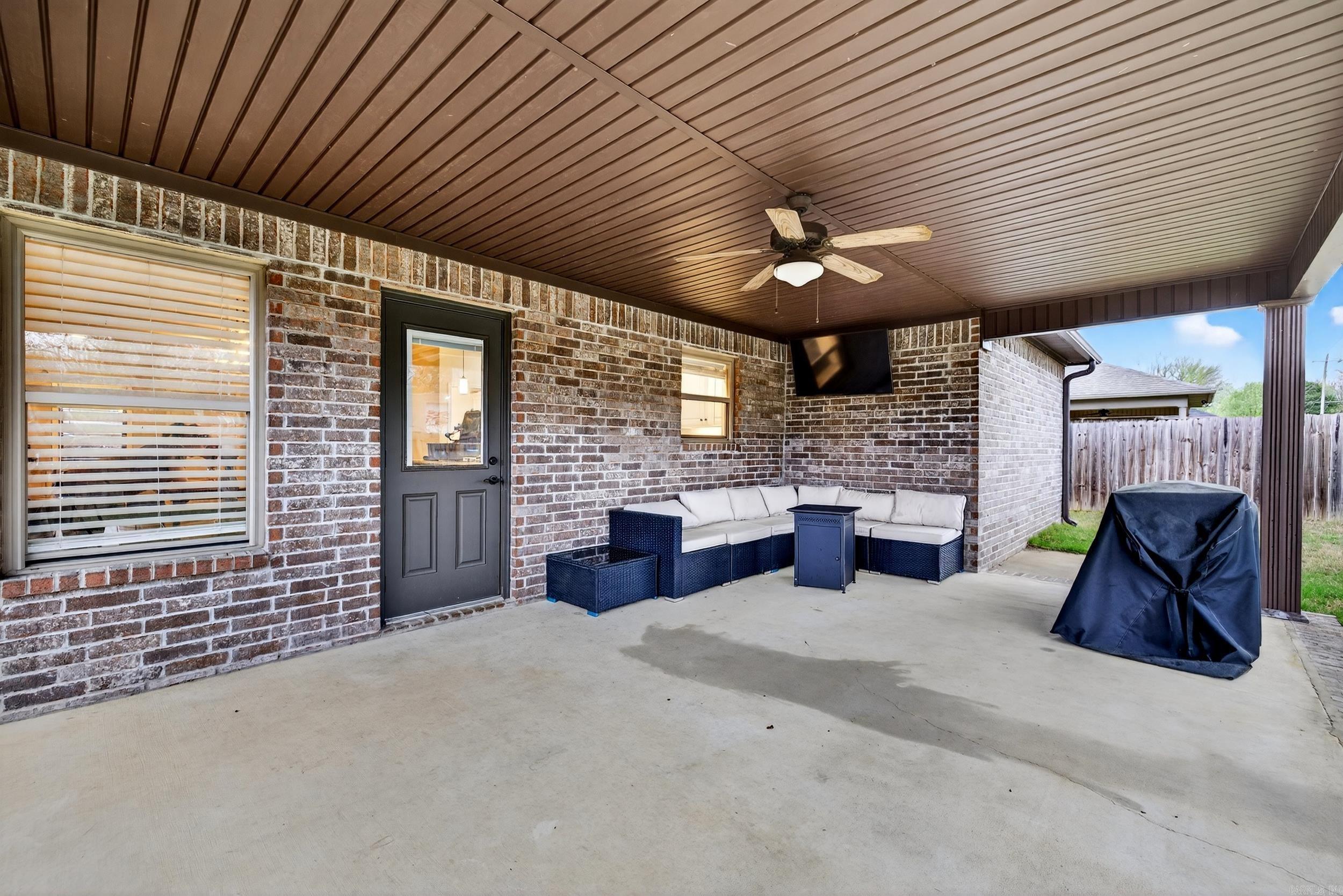 HUNTINGTON PLACE - Residential