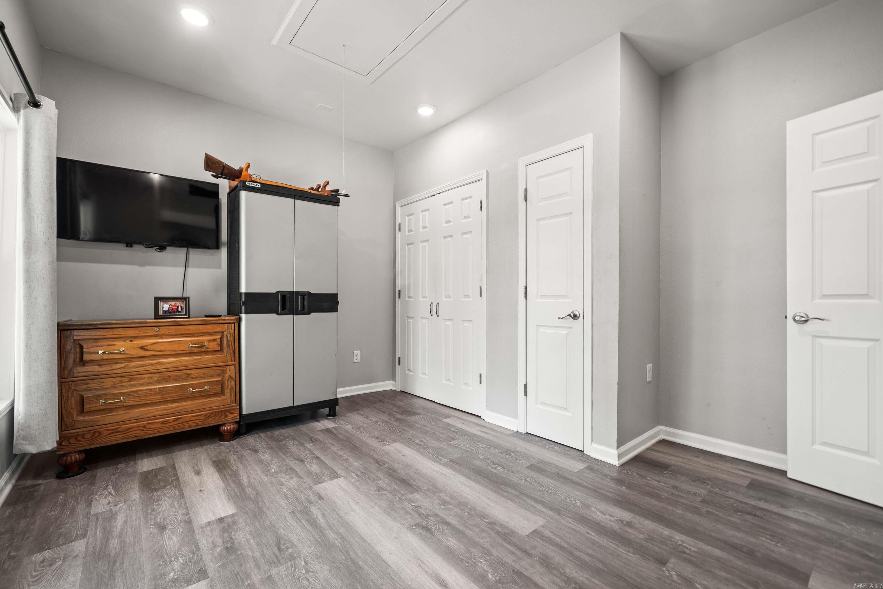 Morrison & Belding - Residential