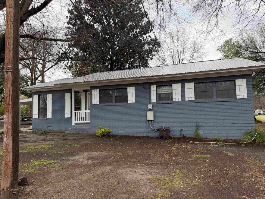 Charming home that has already been updated just for you. 3 bedroom 1 bath home with 1390 sq ft sitting on a nice lot in Fairview.