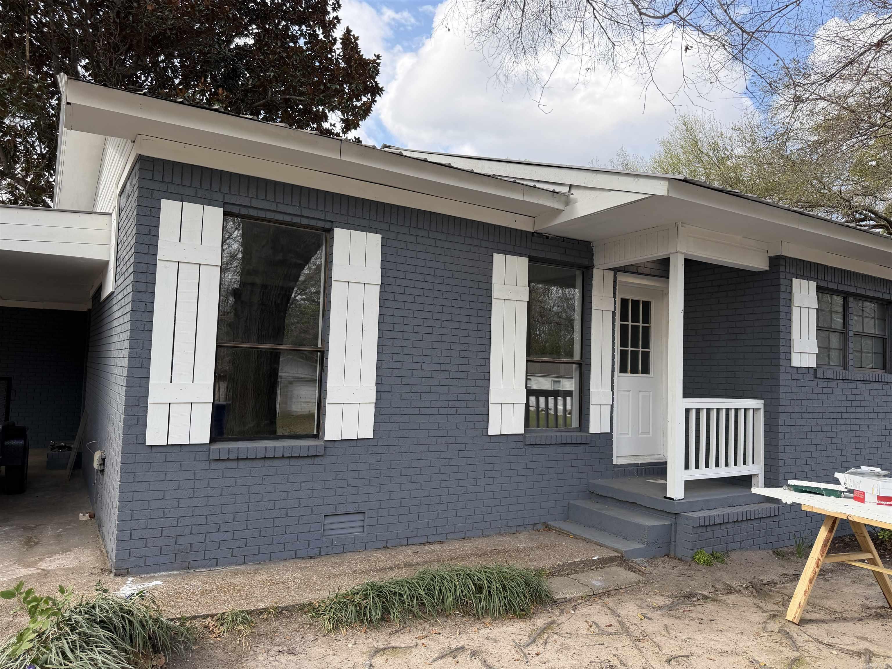 MCKAY AND RUSSO SD FRV - Residential