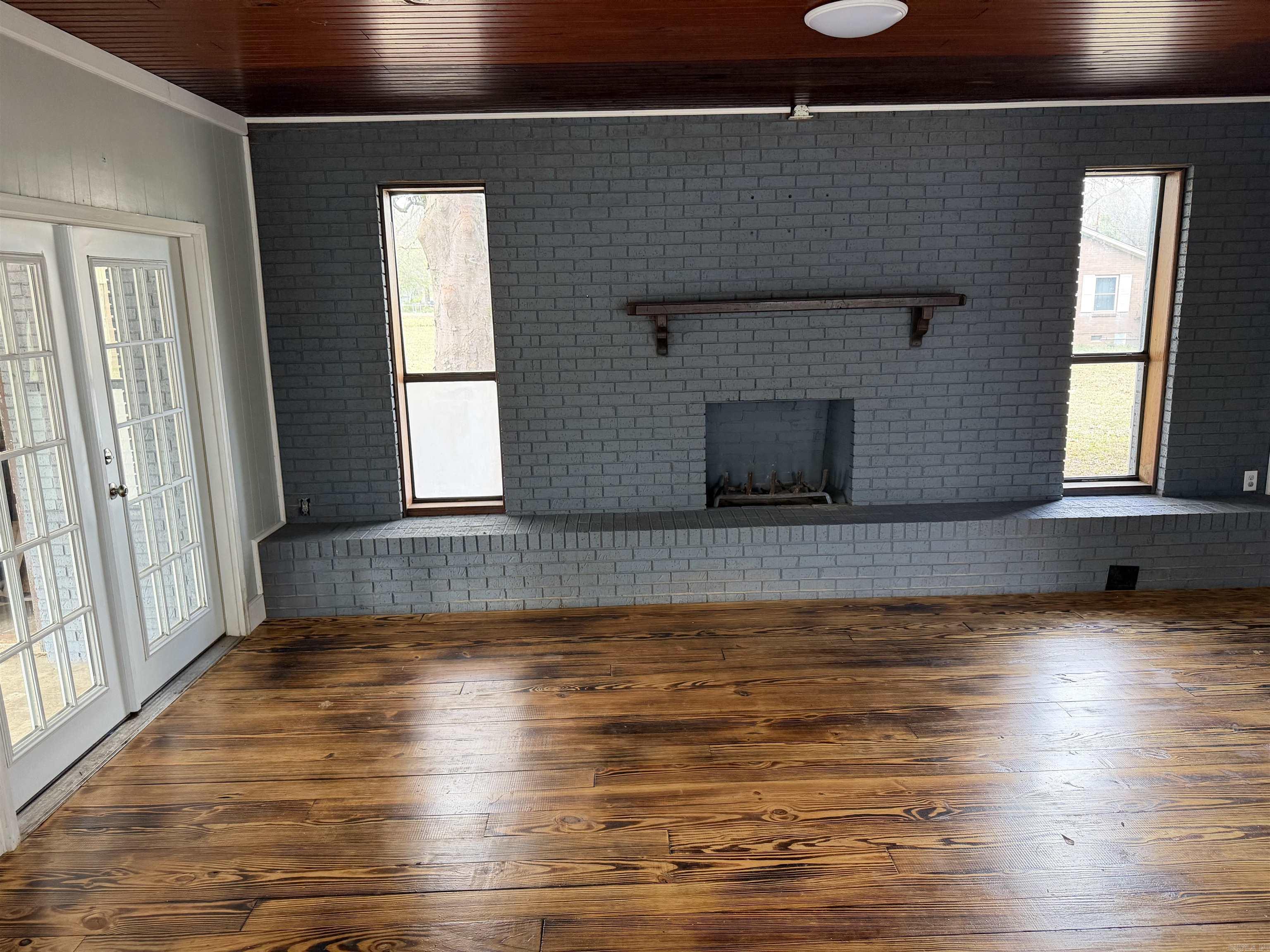 MCKAY AND RUSSO SD FRV - Residential