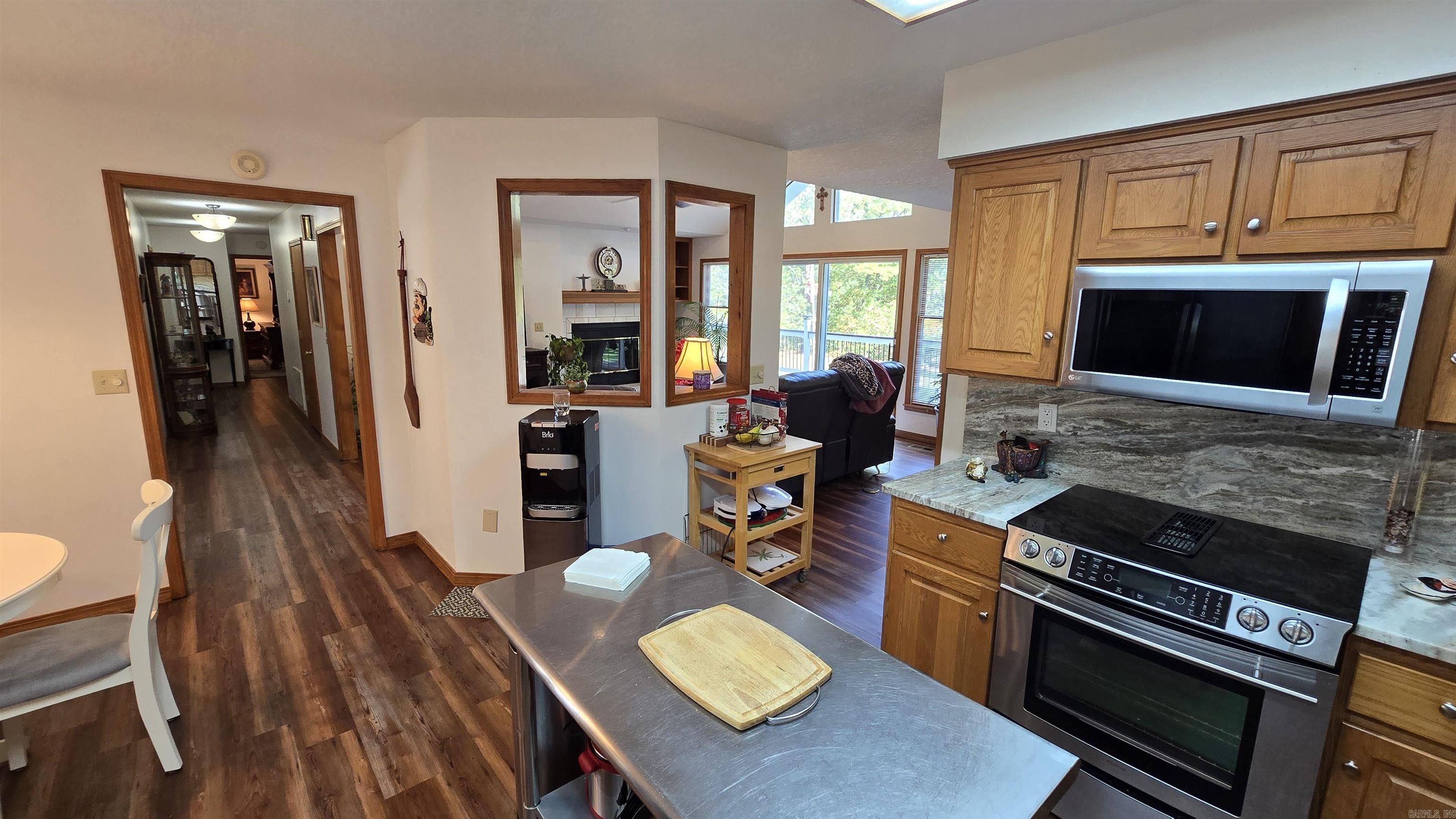 MOUNTAIN RANCH - Residential