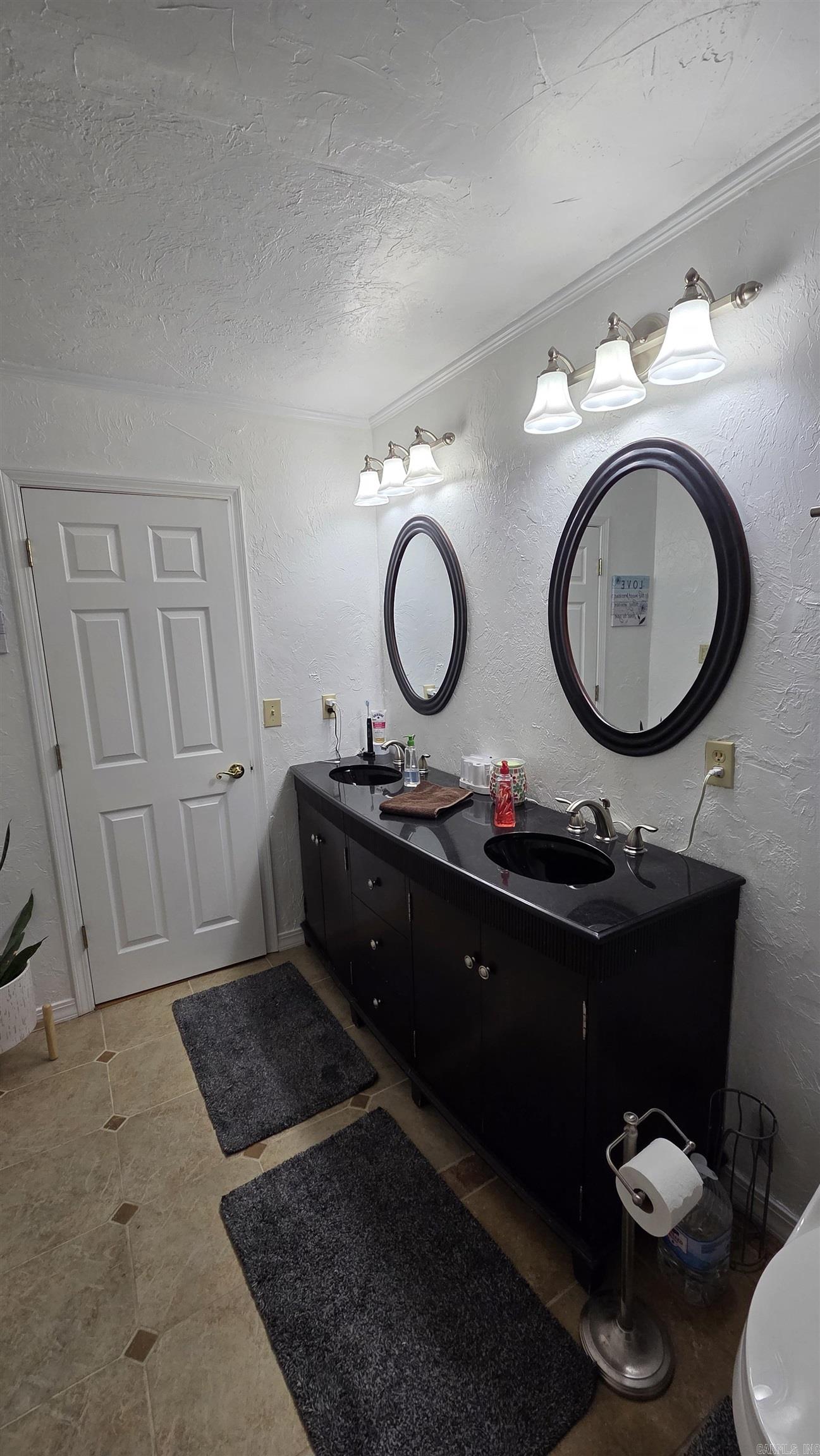 MOUNTAIN RANCH - Residential