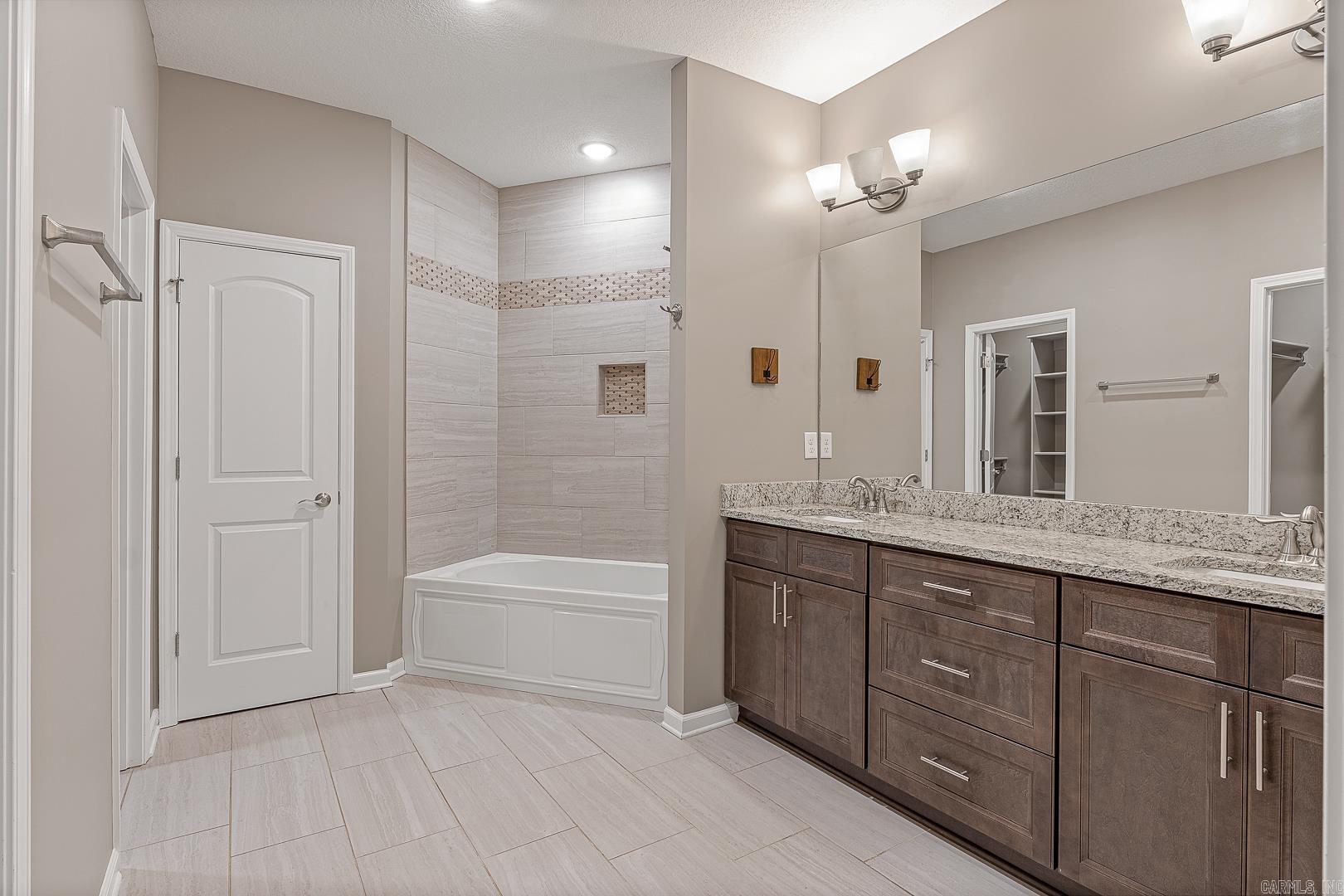 PROSPECT FARMS - Residential