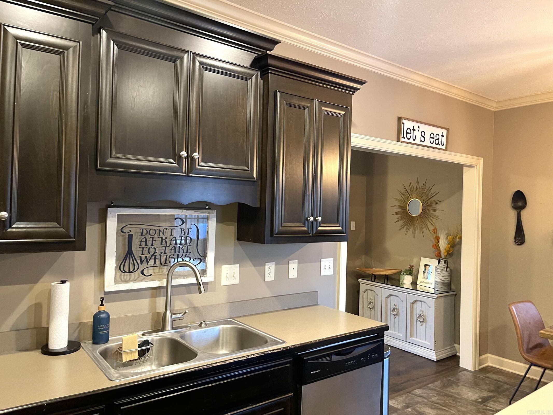 Oak Tree Circle - Residential