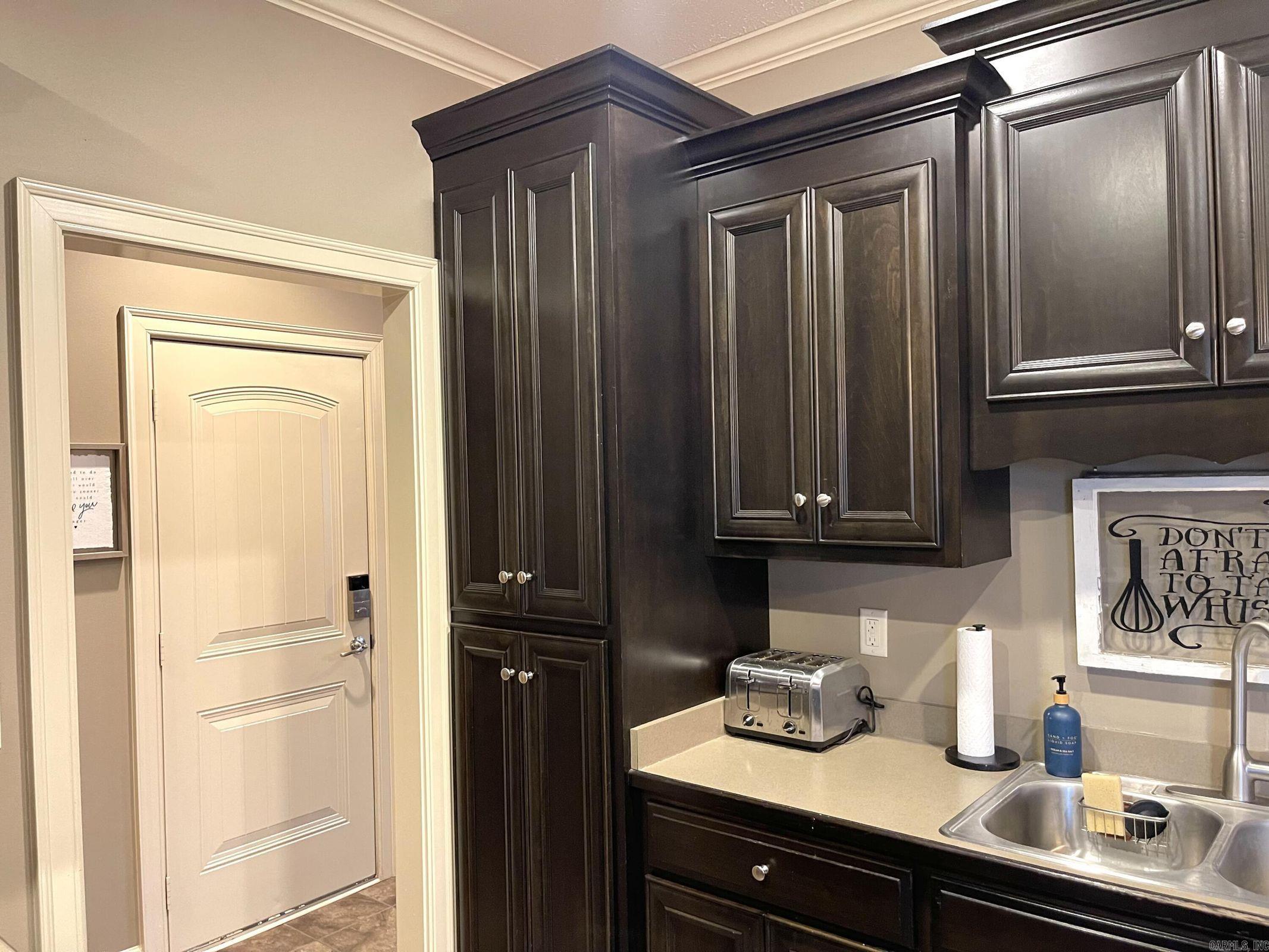 Oak Tree Circle - Residential