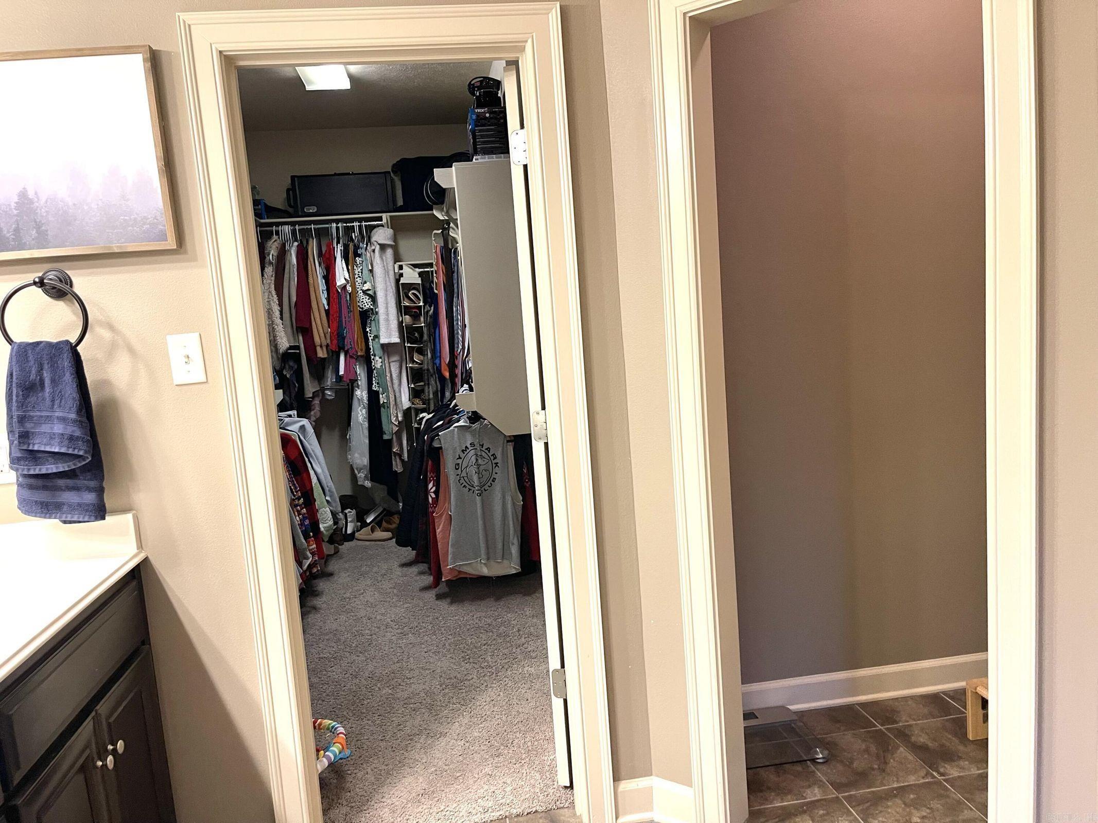 Oak Tree Circle - Residential