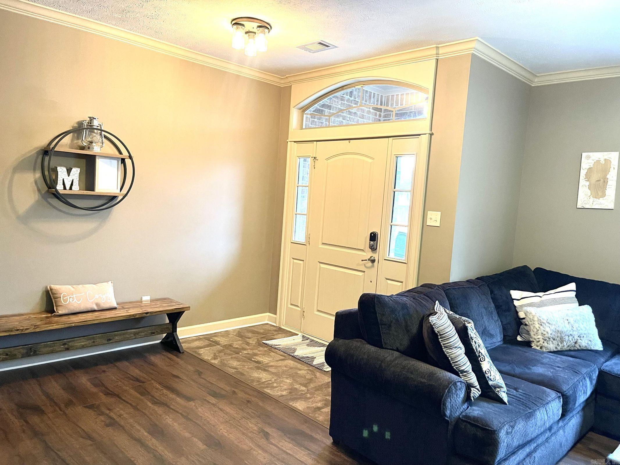 Oak Tree Circle - Residential