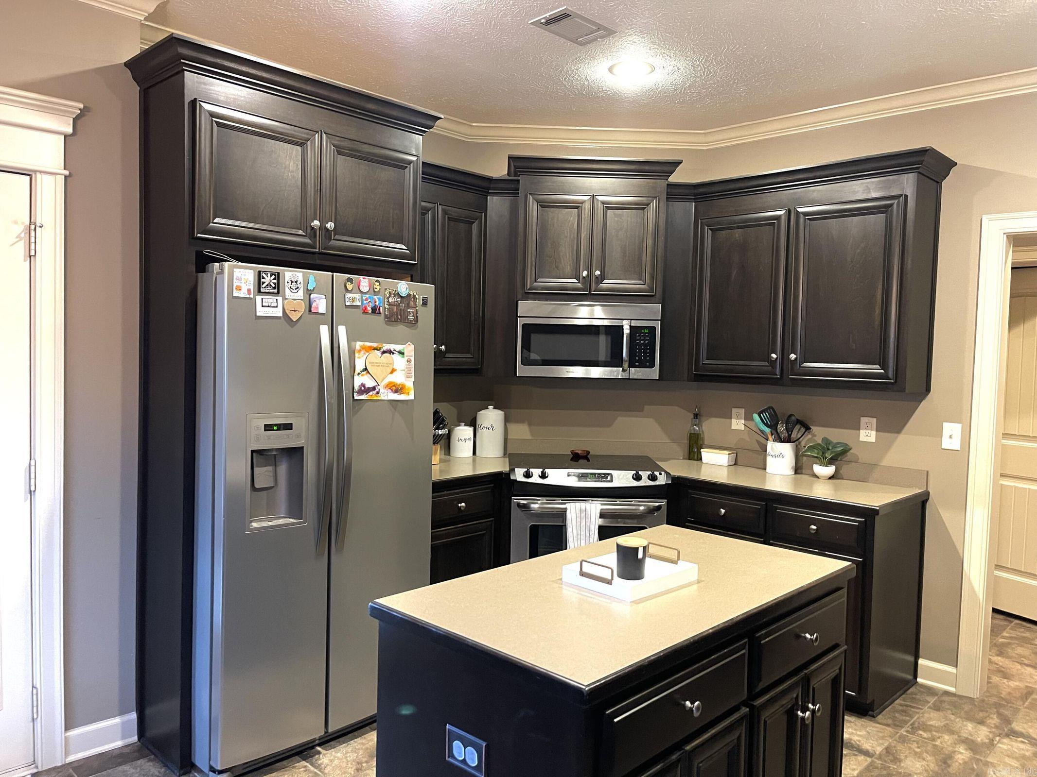 Oak Tree Circle - Residential