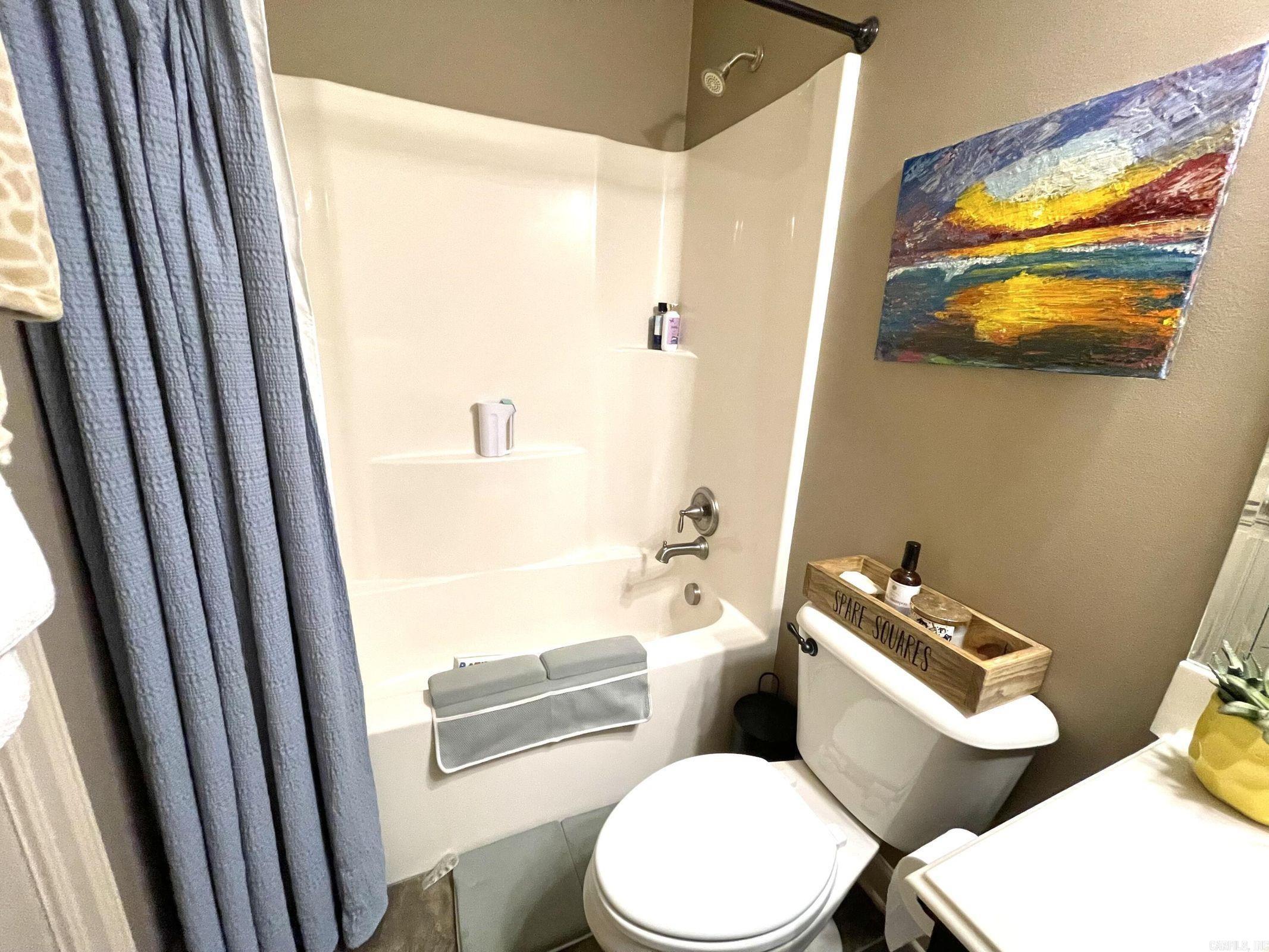 Oak Tree Circle - Residential