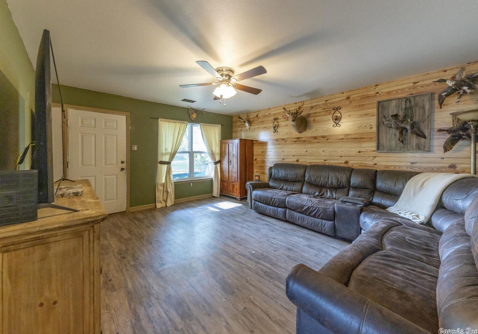 JAMIE LYNN VILLAGE ADDN - Residential