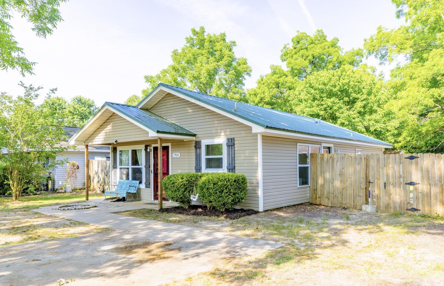 JAMIE LYNN VILLAGE ADDN - Residential