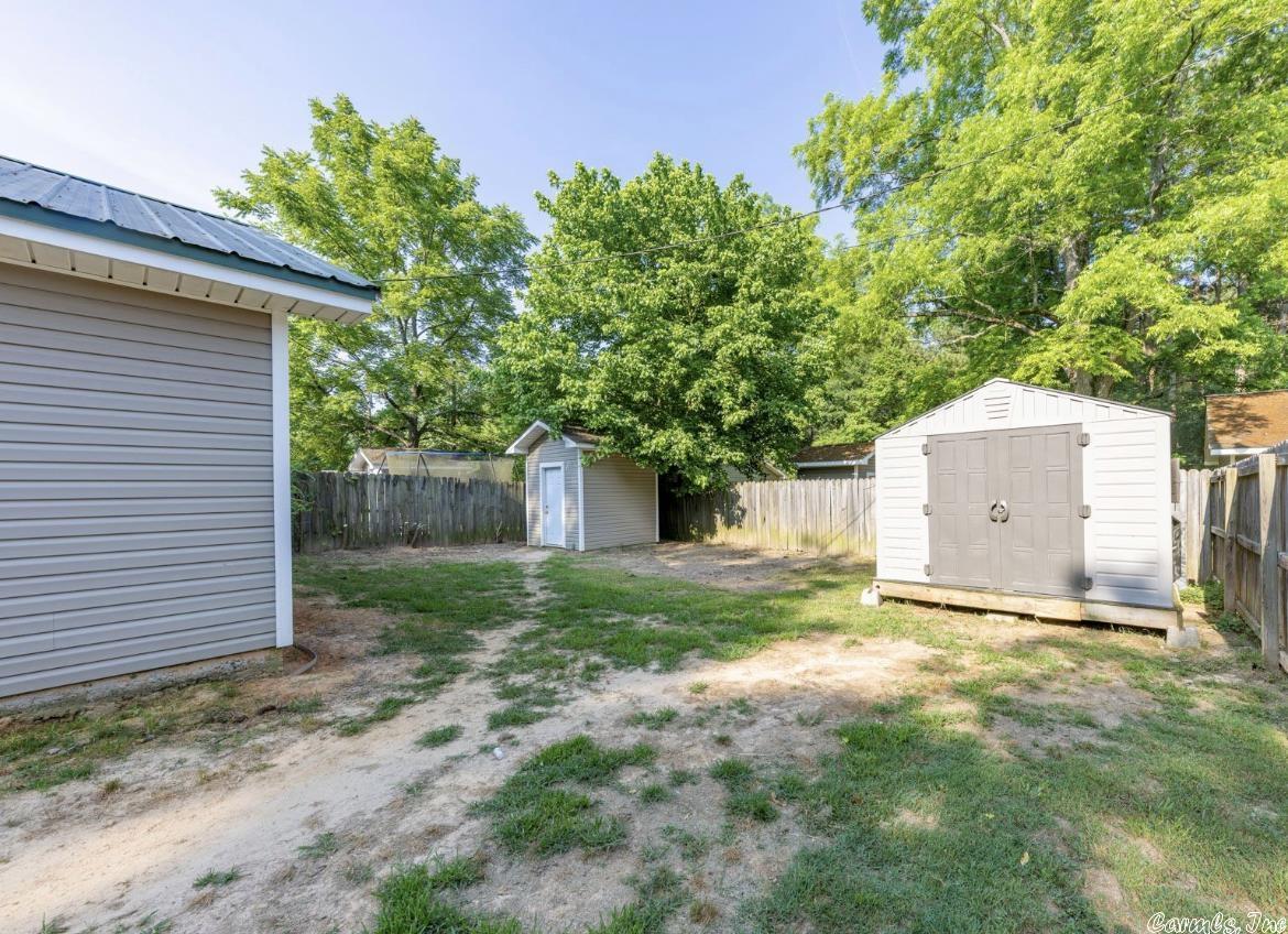 JAMIE LYNN VILLAGE ADDN - Residential