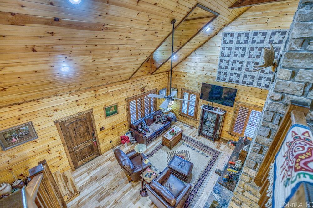 Metes & Bounds - Residential