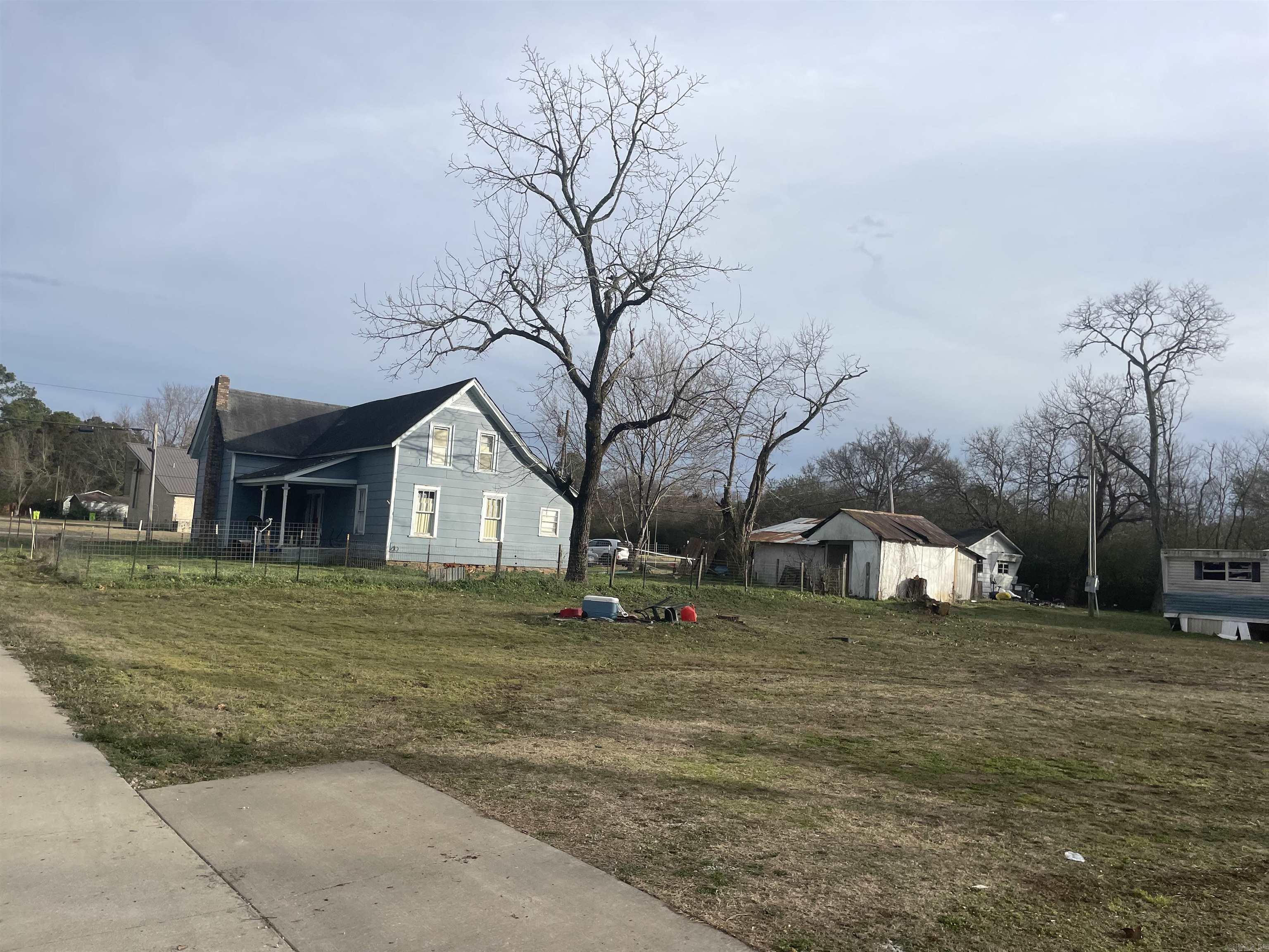 QUITMAN - Residential