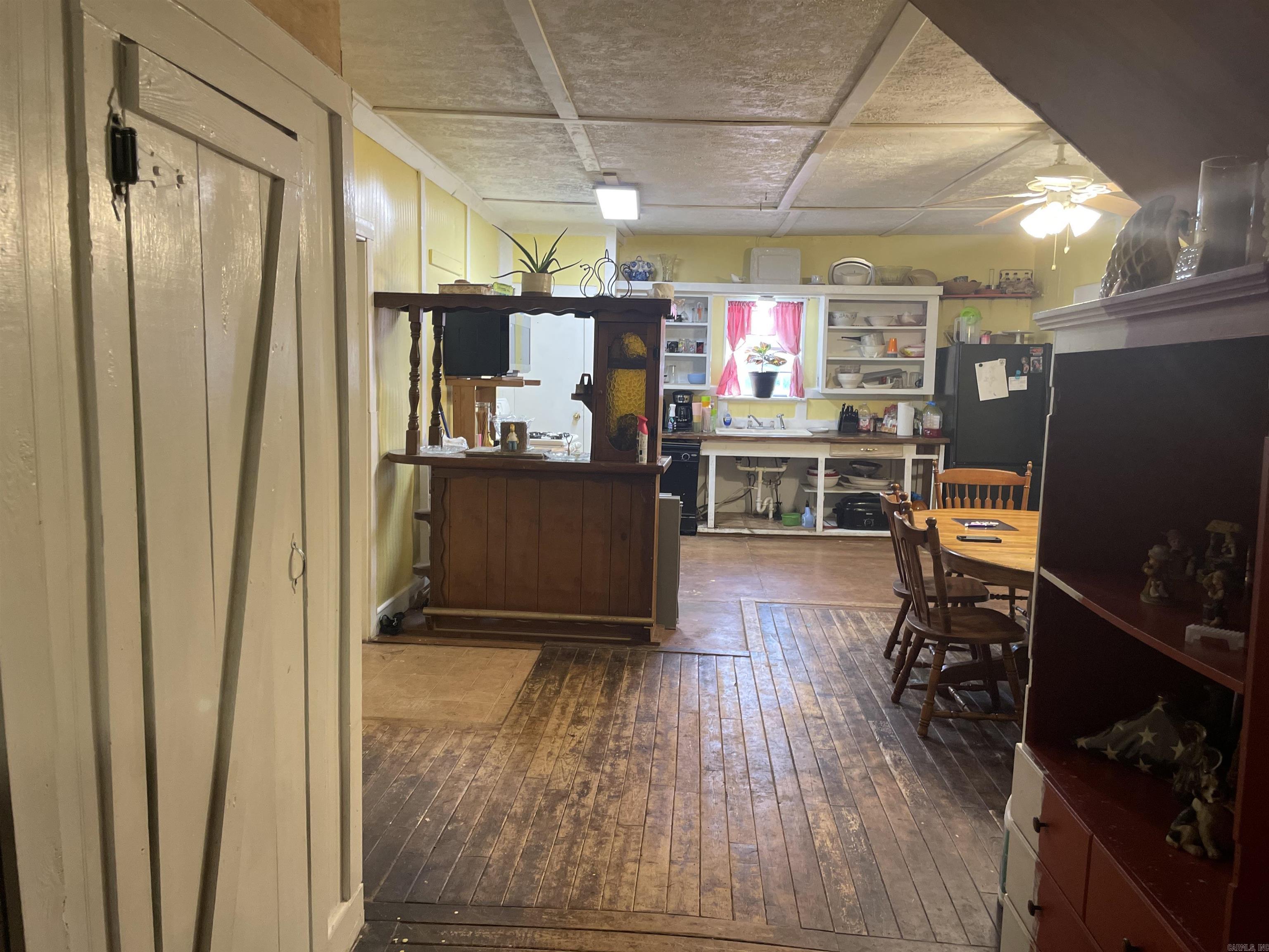 QUITMAN - Residential