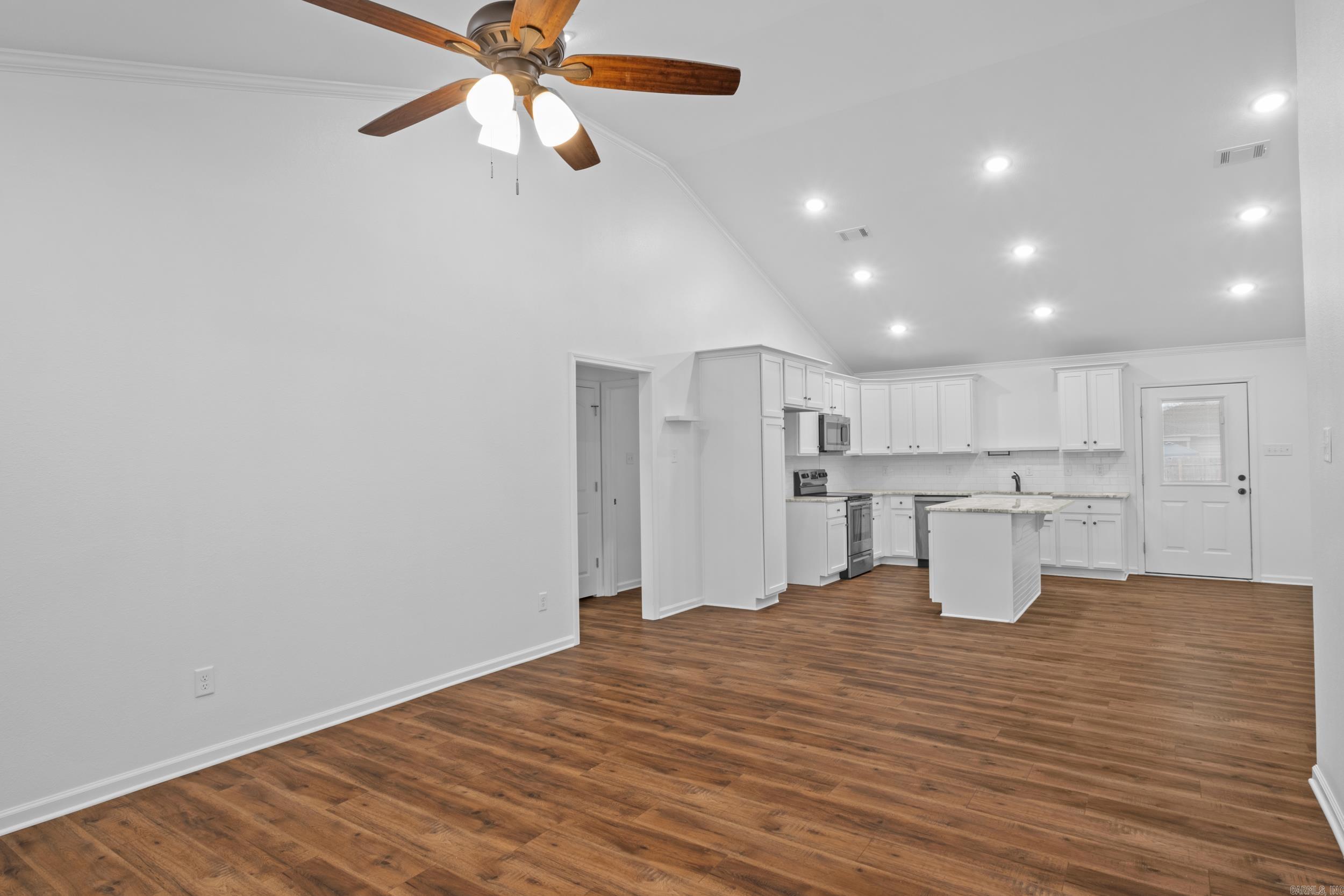 LILLY ANN PLACE - Residential