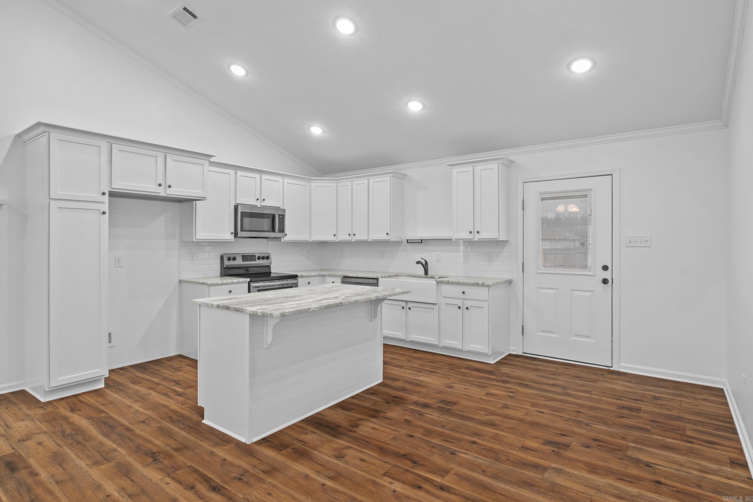 LILLY ANN PLACE - Residential