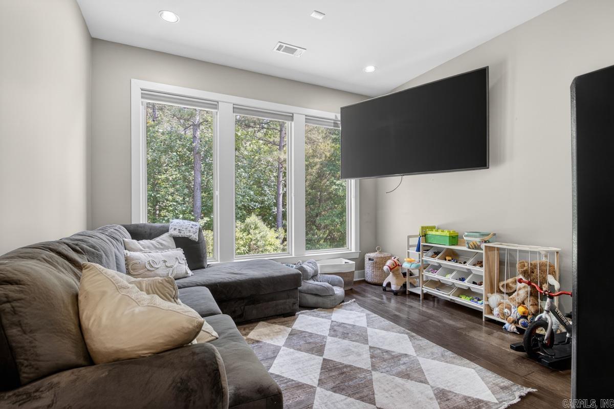 STONEHILL - Residential